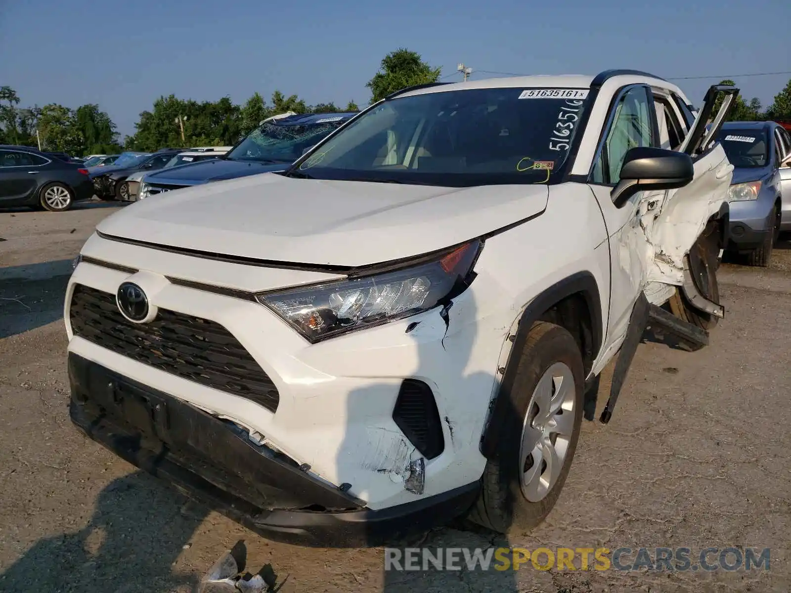 2 Photograph of a damaged car 2T3H1RFV1KW029948 TOYOTA RAV4 2019