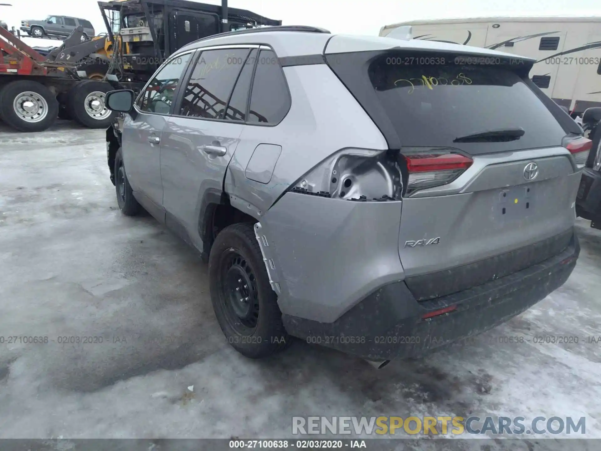 3 Фотография поврежденного автомобиля 2T3H1RFV1KW030288 TOYOTA RAV4 2019