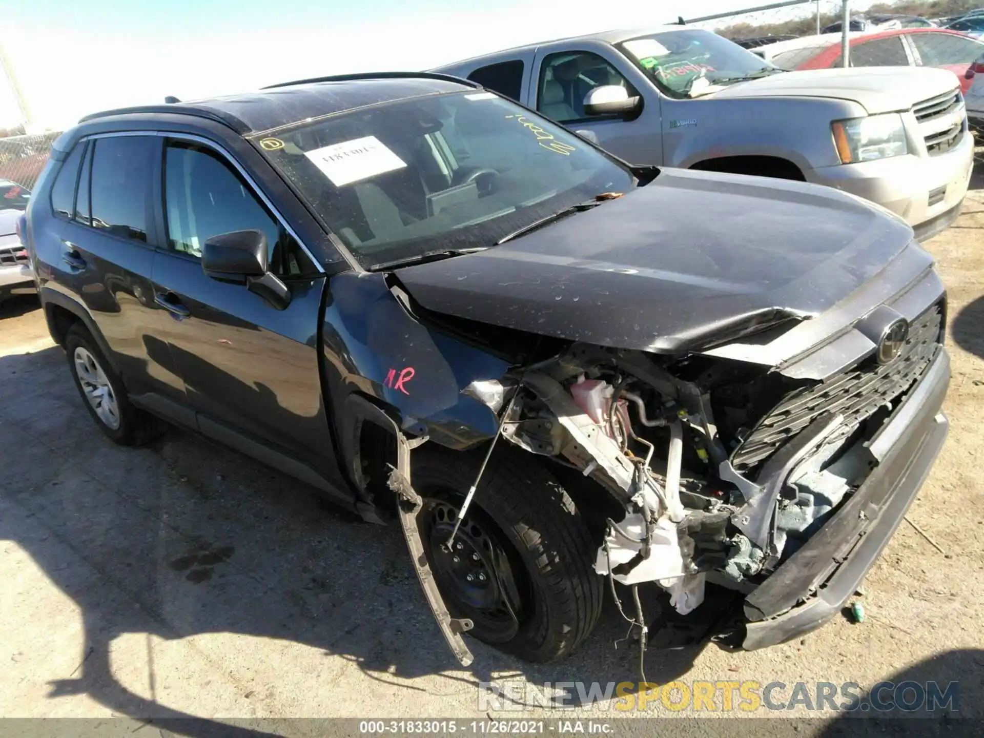 1 Photograph of a damaged car 2T3H1RFV1KW032719 TOYOTA RAV4 2019