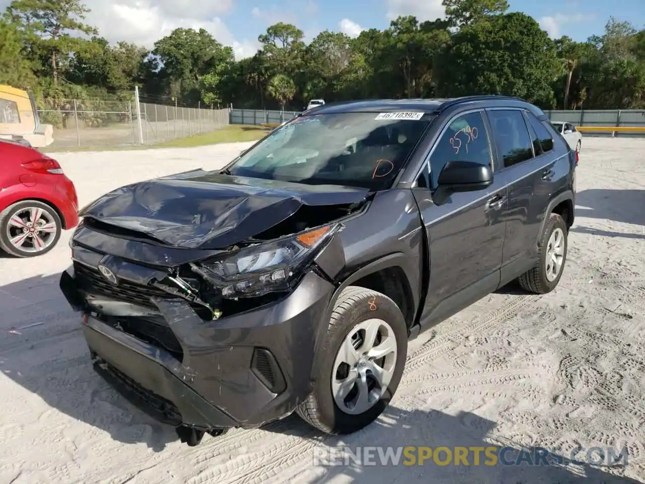 2 Photograph of a damaged car 2T3H1RFV1KW033241 TOYOTA RAV4 2019