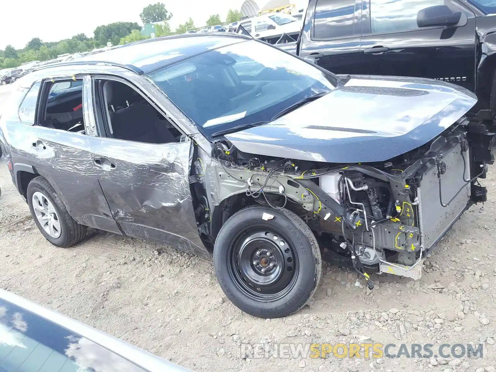 9 Photograph of a damaged car 2T3H1RFV1KW038729 TOYOTA RAV4 2019