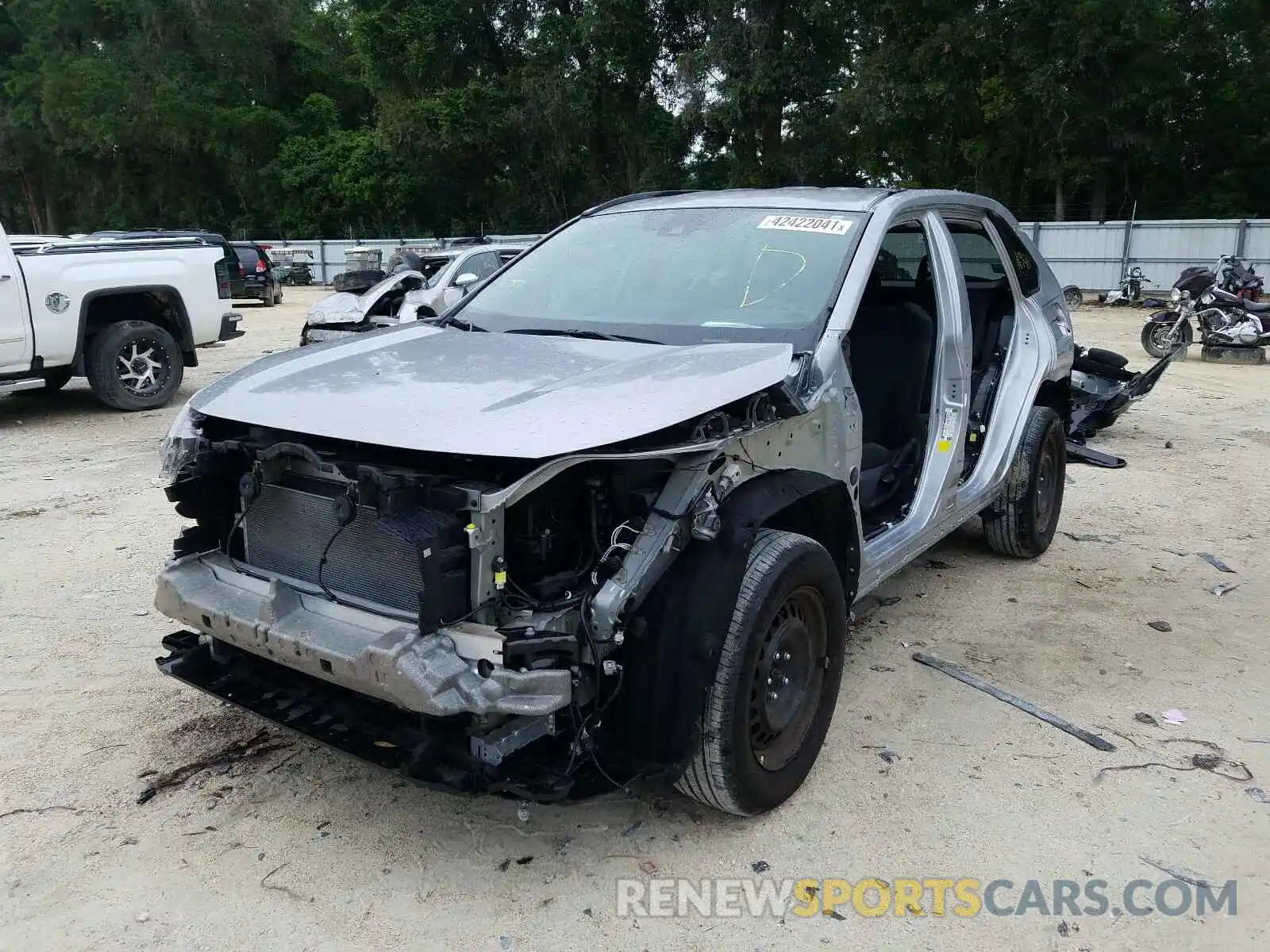 2 Фотография поврежденного автомобиля 2T3H1RFV1KW040576 TOYOTA RAV4 2019