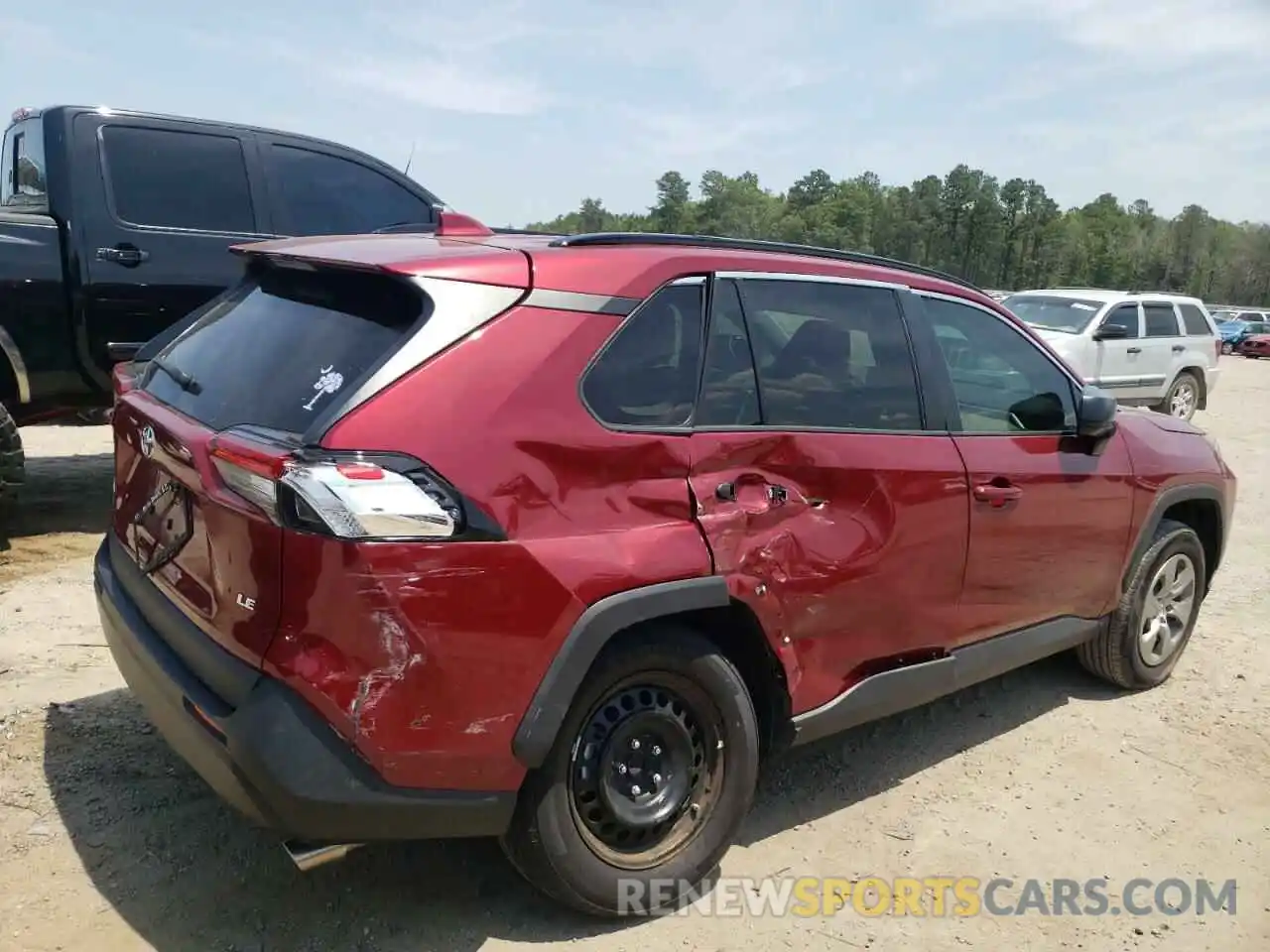 4 Photograph of a damaged car 2T3H1RFV1KW041906 TOYOTA RAV4 2019