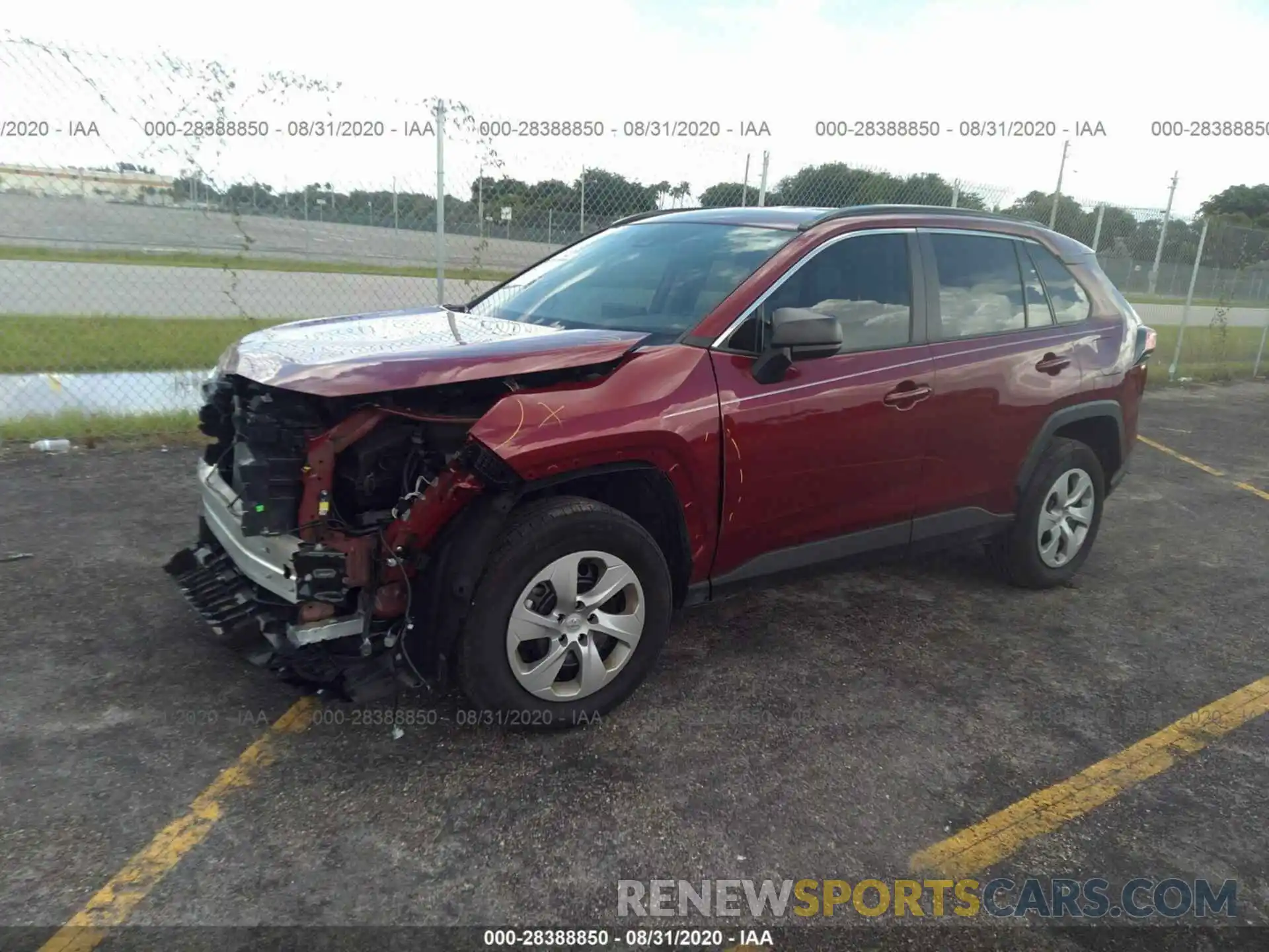 2 Photograph of a damaged car 2T3H1RFV1KW042070 TOYOTA RAV4 2019