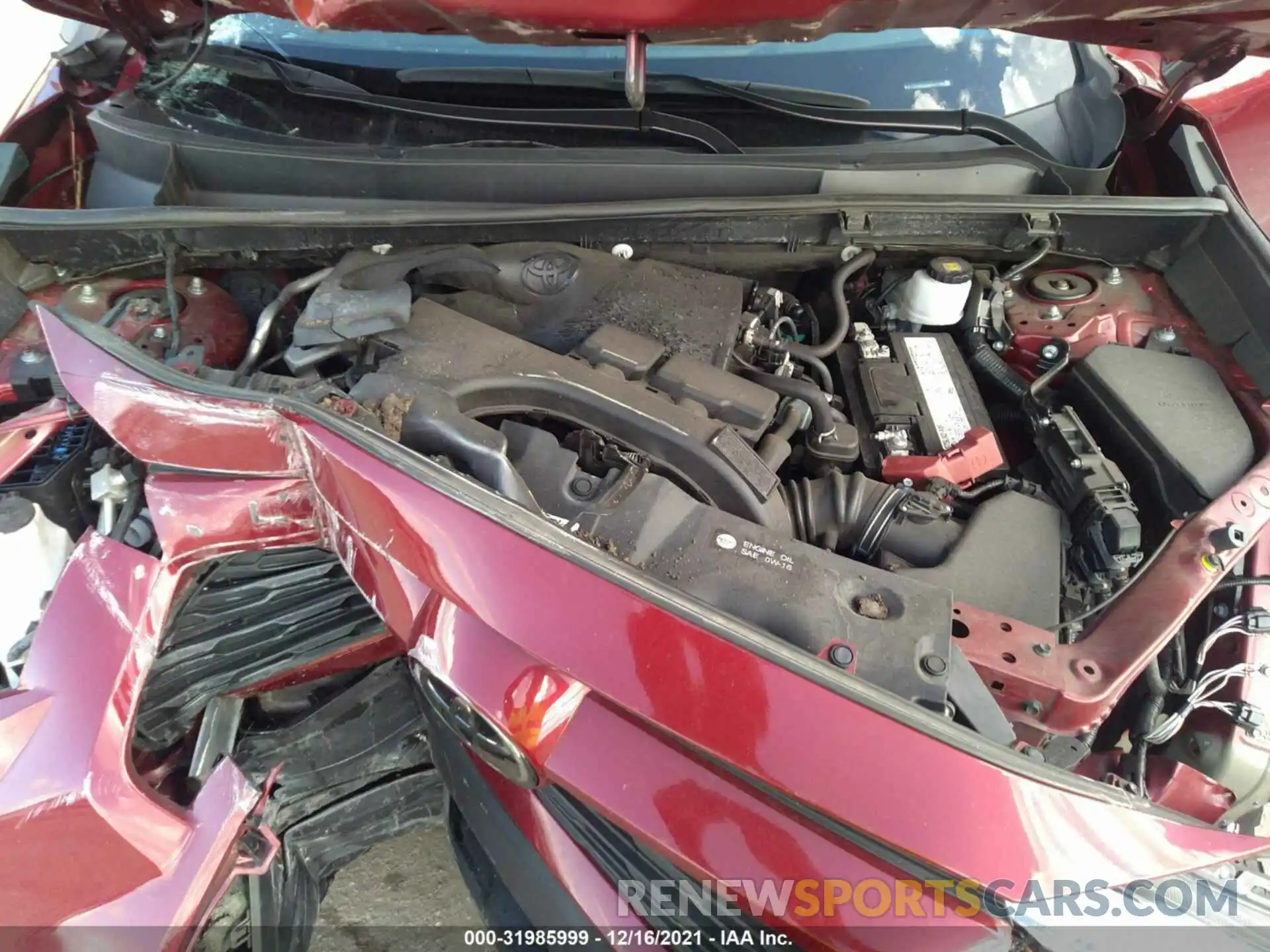 10 Photograph of a damaged car 2T3H1RFV1KW043283 TOYOTA RAV4 2019