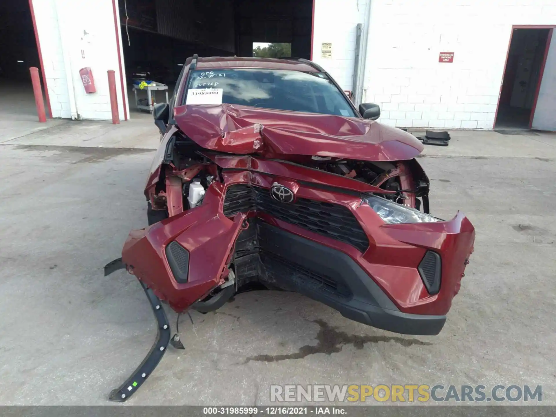 6 Photograph of a damaged car 2T3H1RFV1KW043283 TOYOTA RAV4 2019