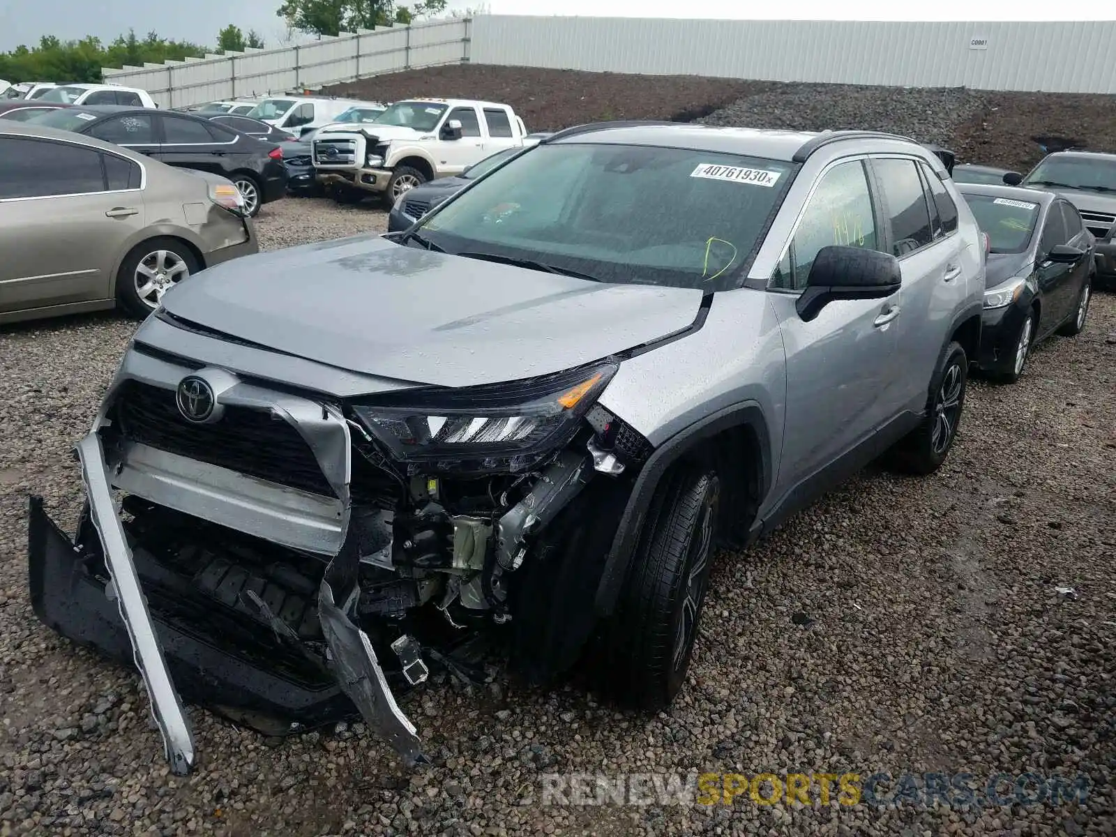 2 Photograph of a damaged car 2T3H1RFV1KW044241 TOYOTA RAV4 2019