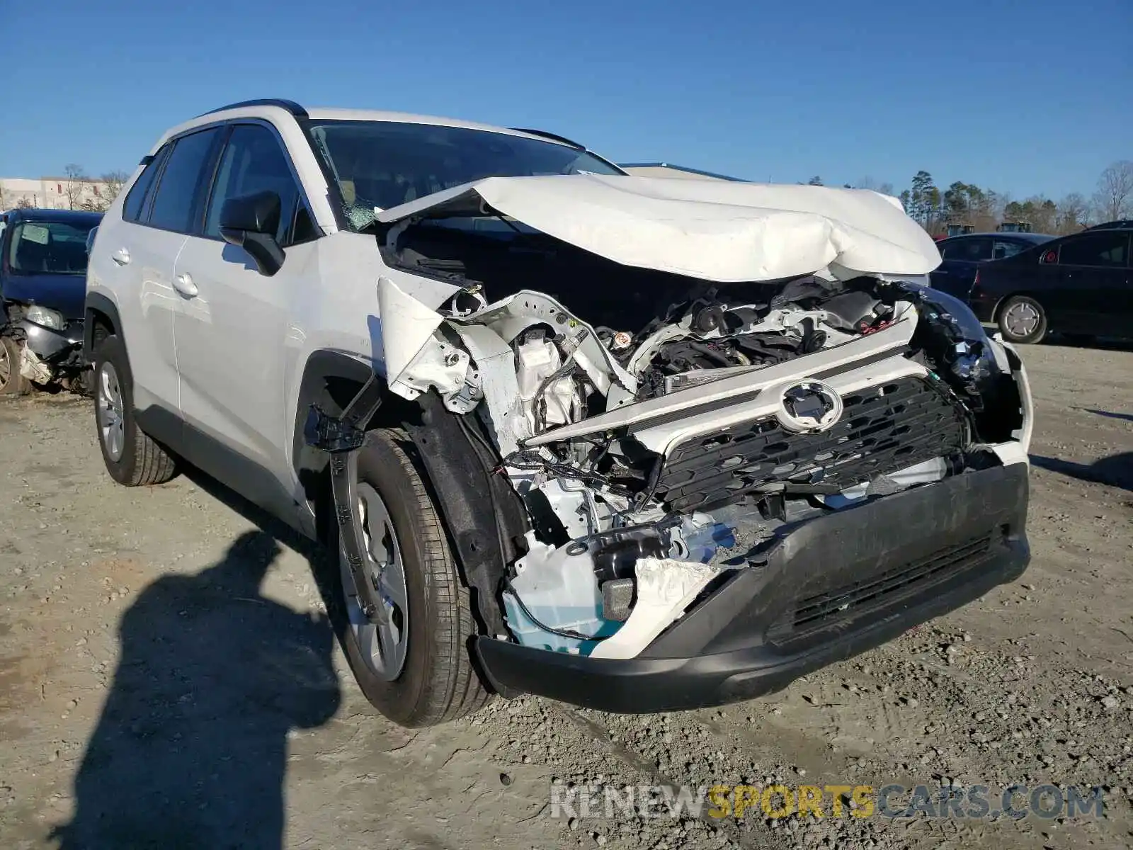 1 Photograph of a damaged car 2T3H1RFV1KW044496 TOYOTA RAV4 2019