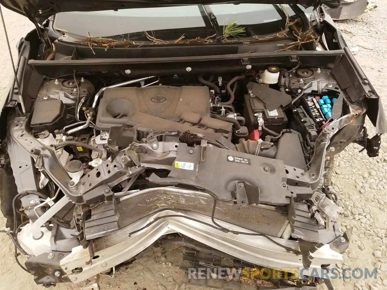 7 Photograph of a damaged car 2T3H1RFV1KW045132 TOYOTA RAV4 2019