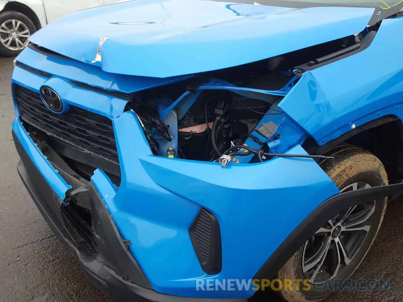 9 Фотография поврежденного автомобиля 2T3H1RFV1KW045549 TOYOTA RAV4 2019