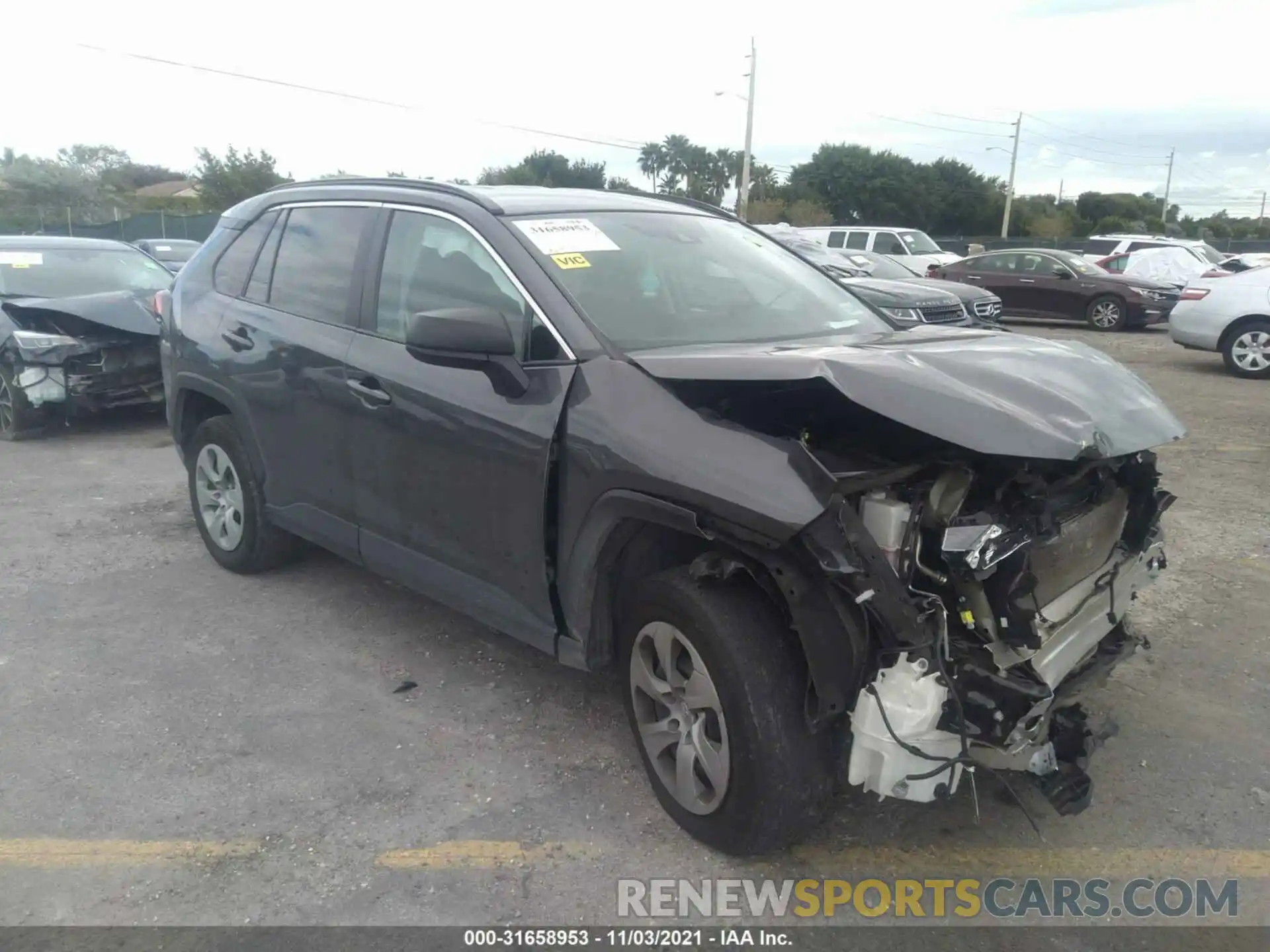 1 Photograph of a damaged car 2T3H1RFV1KW045597 TOYOTA RAV4 2019