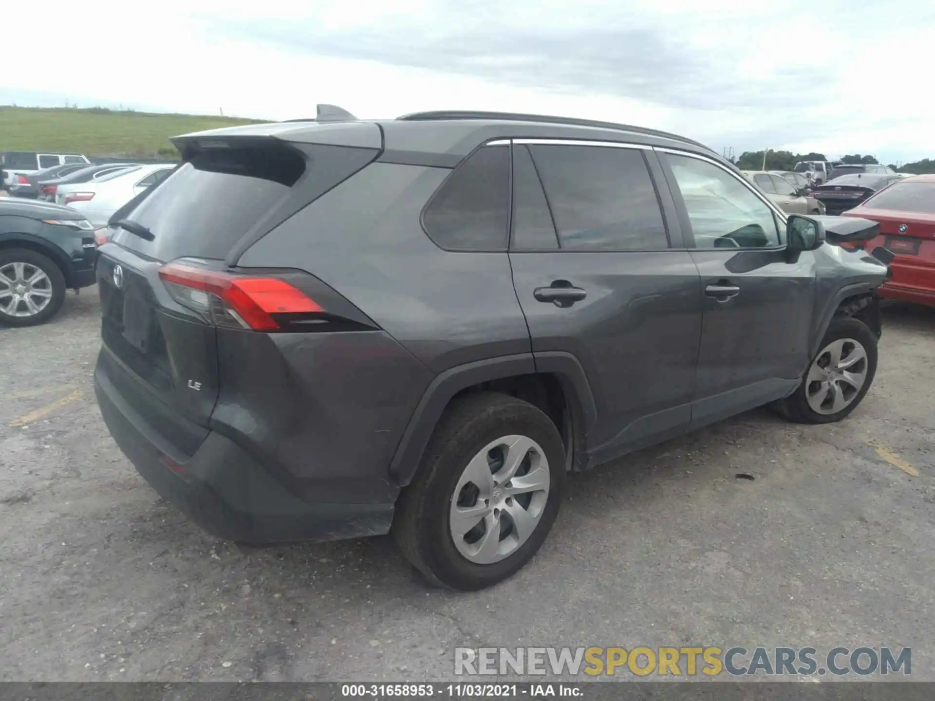 4 Photograph of a damaged car 2T3H1RFV1KW045597 TOYOTA RAV4 2019