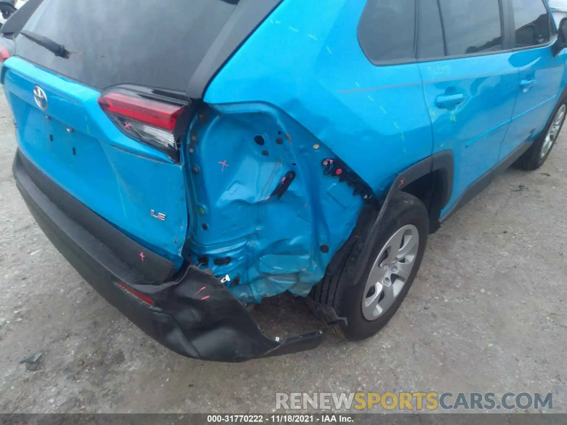 6 Photograph of a damaged car 2T3H1RFV1KW048452 TOYOTA RAV4 2019