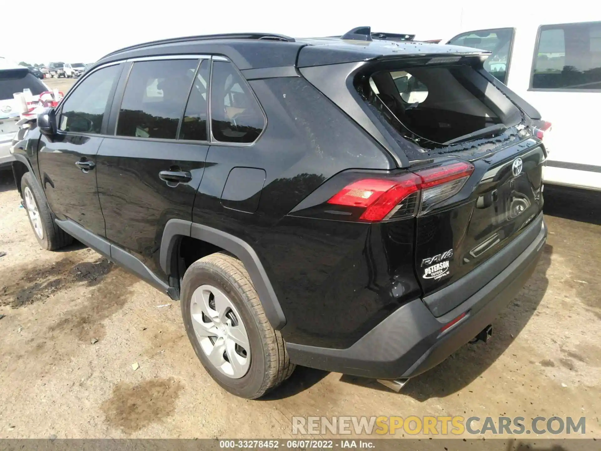 3 Photograph of a damaged car 2T3H1RFV1KW050475 TOYOTA RAV4 2019