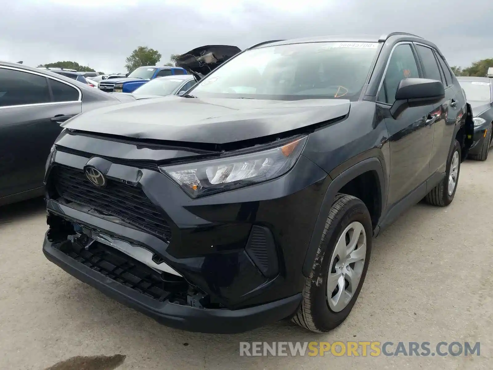 2 Photograph of a damaged car 2T3H1RFV1KW051870 TOYOTA RAV4 2019