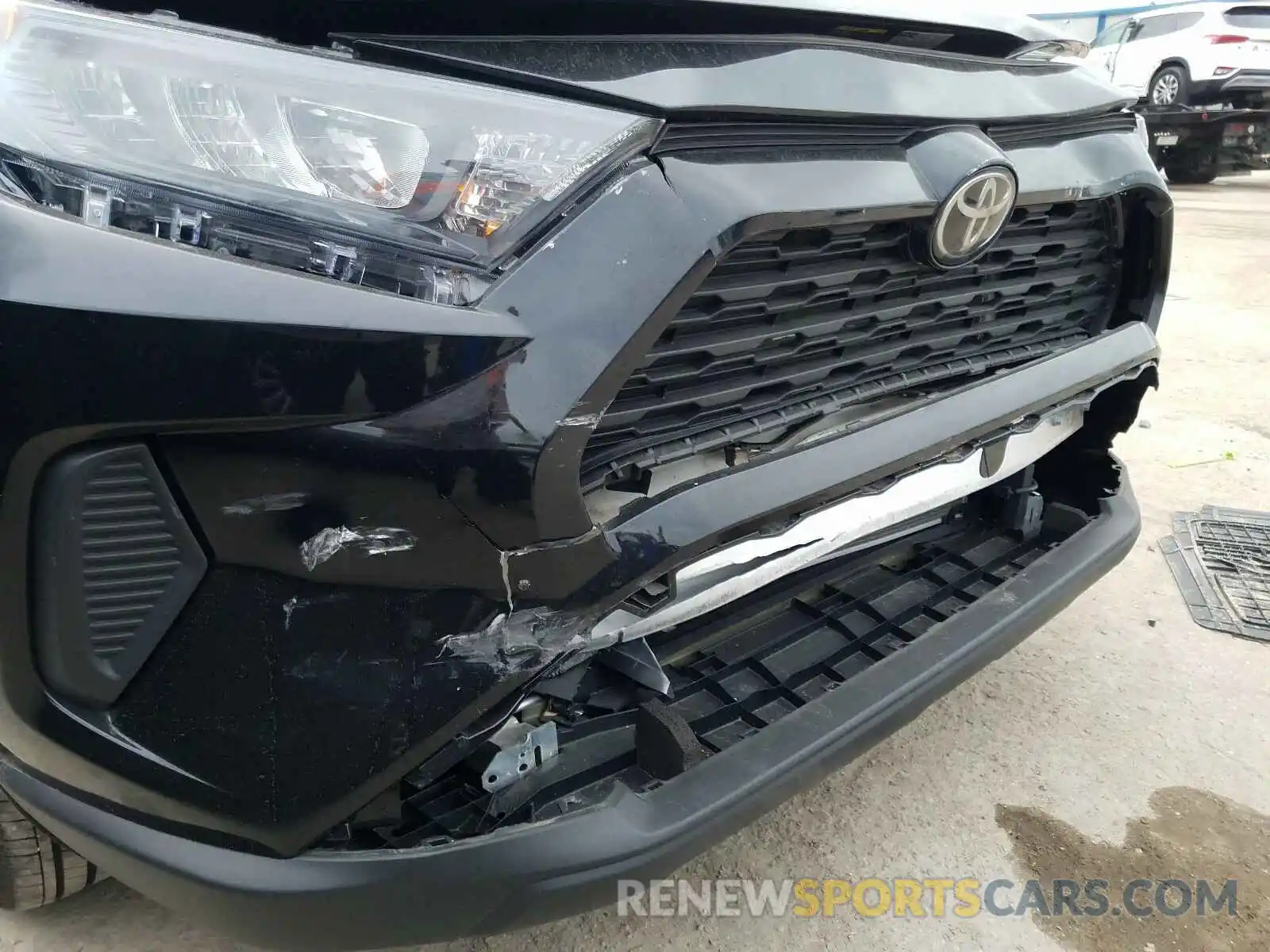 9 Фотография поврежденного автомобиля 2T3H1RFV1KW051870 TOYOTA RAV4 2019