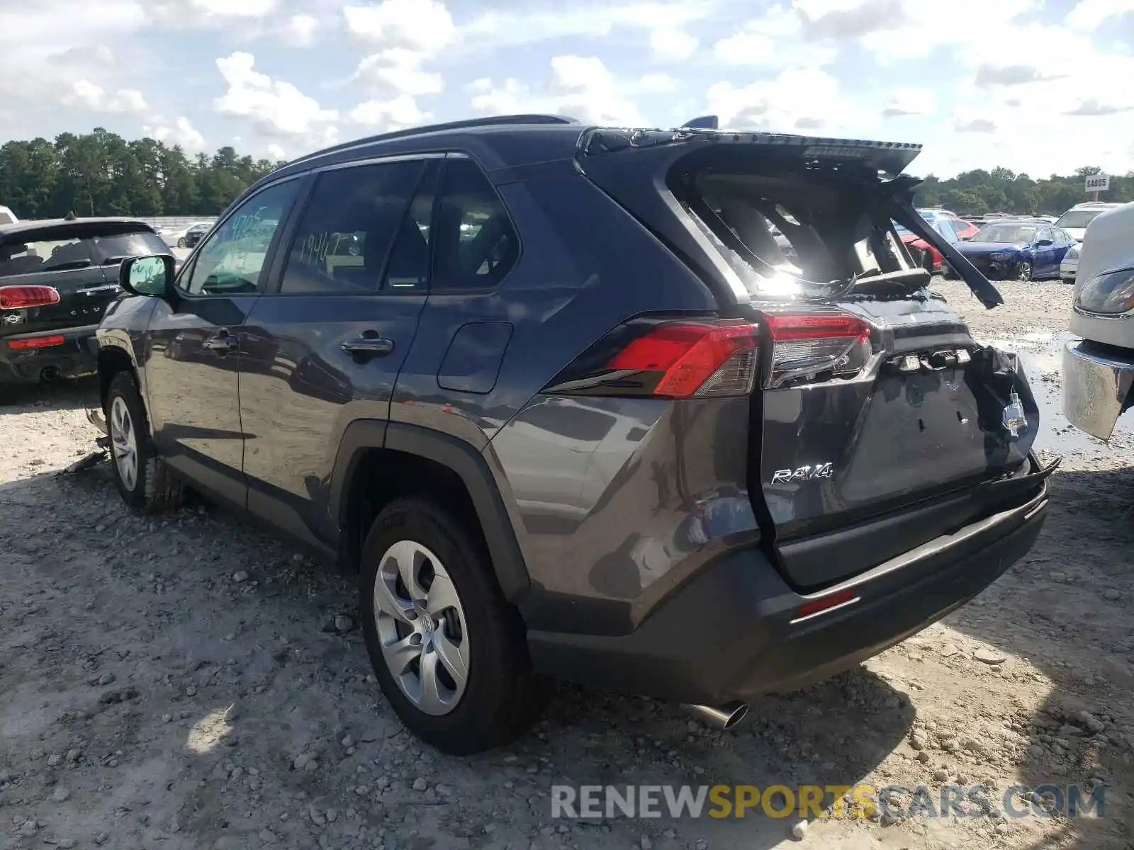 3 Photograph of a damaged car 2T3H1RFV1KW054705 TOYOTA RAV4 2019