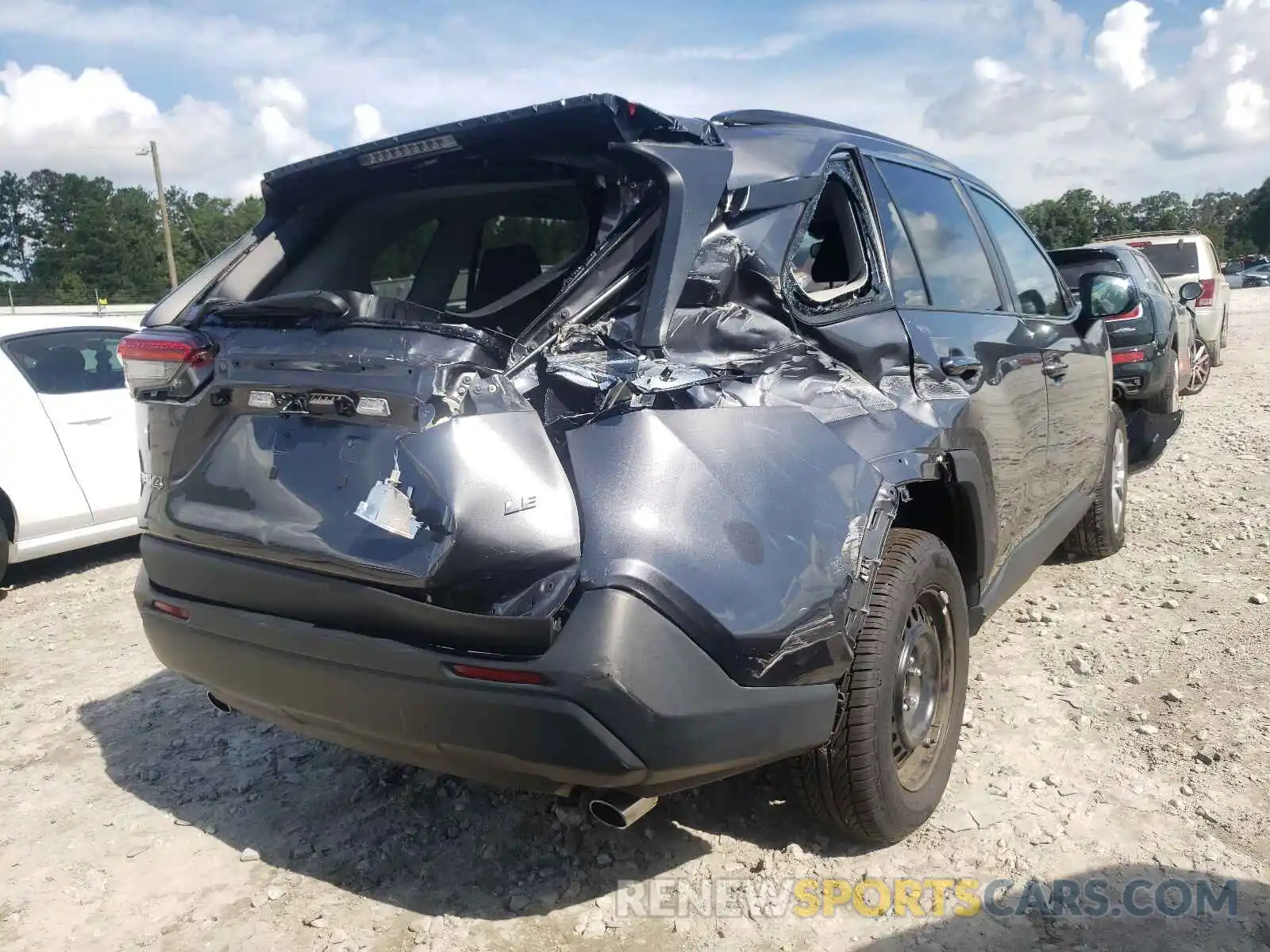 4 Photograph of a damaged car 2T3H1RFV1KW054705 TOYOTA RAV4 2019