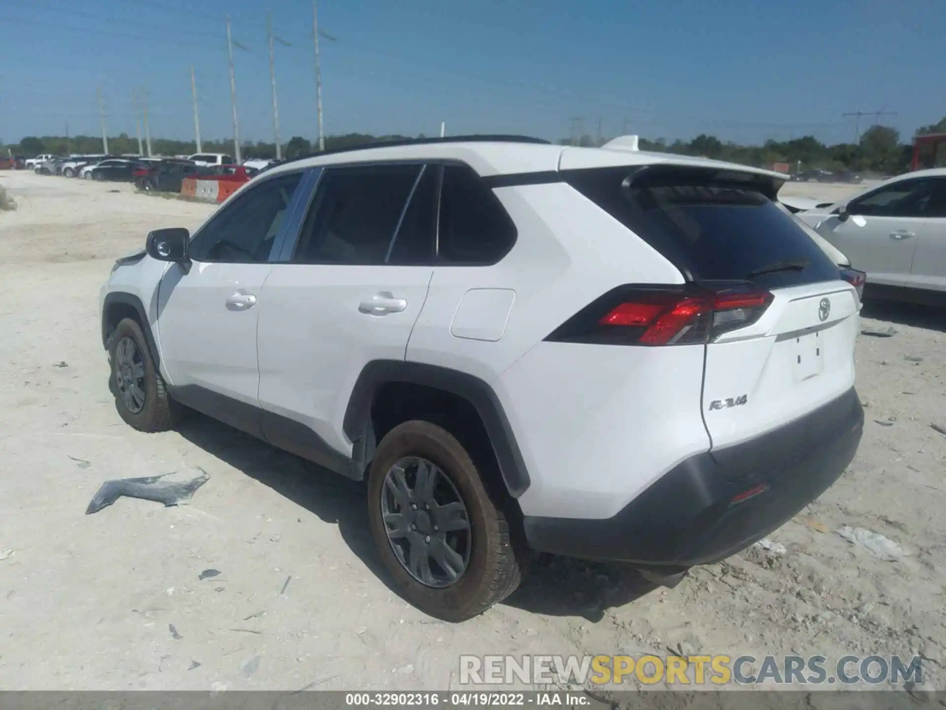 3 Photograph of a damaged car 2T3H1RFV1KW054817 TOYOTA RAV4 2019