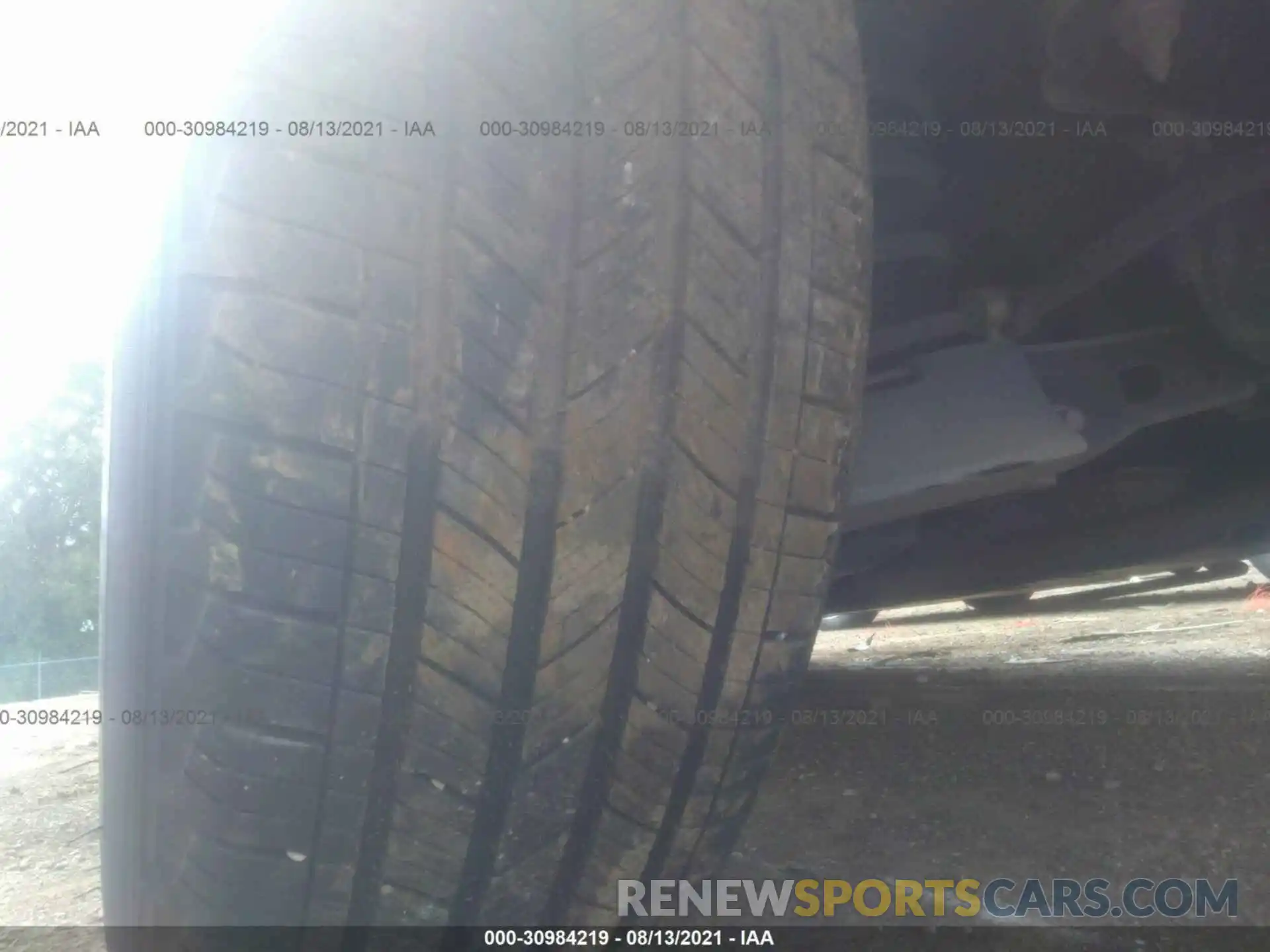 13 Photograph of a damaged car 2T3H1RFV1KW055210 TOYOTA RAV4 2019