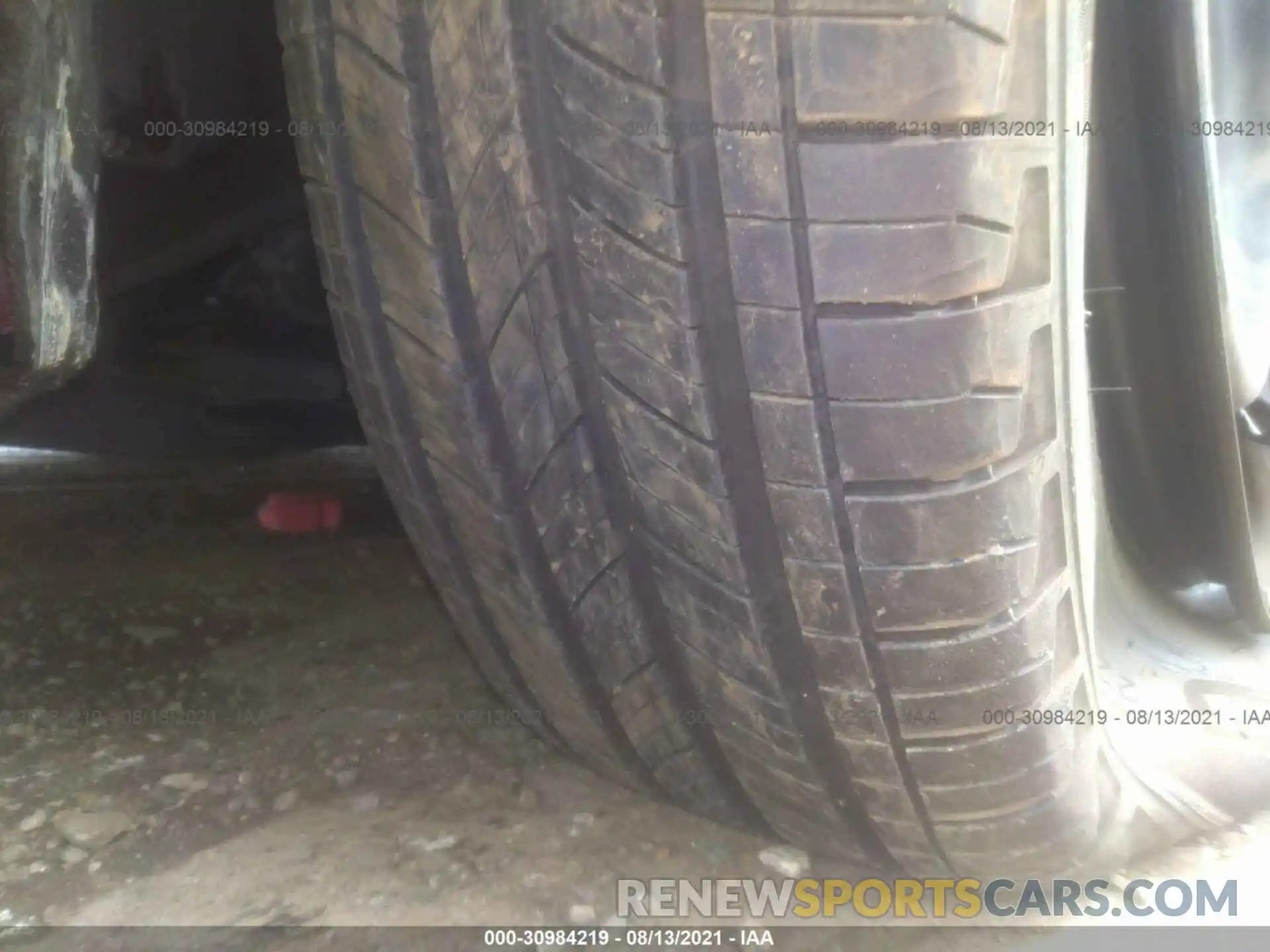 14 Photograph of a damaged car 2T3H1RFV1KW055210 TOYOTA RAV4 2019