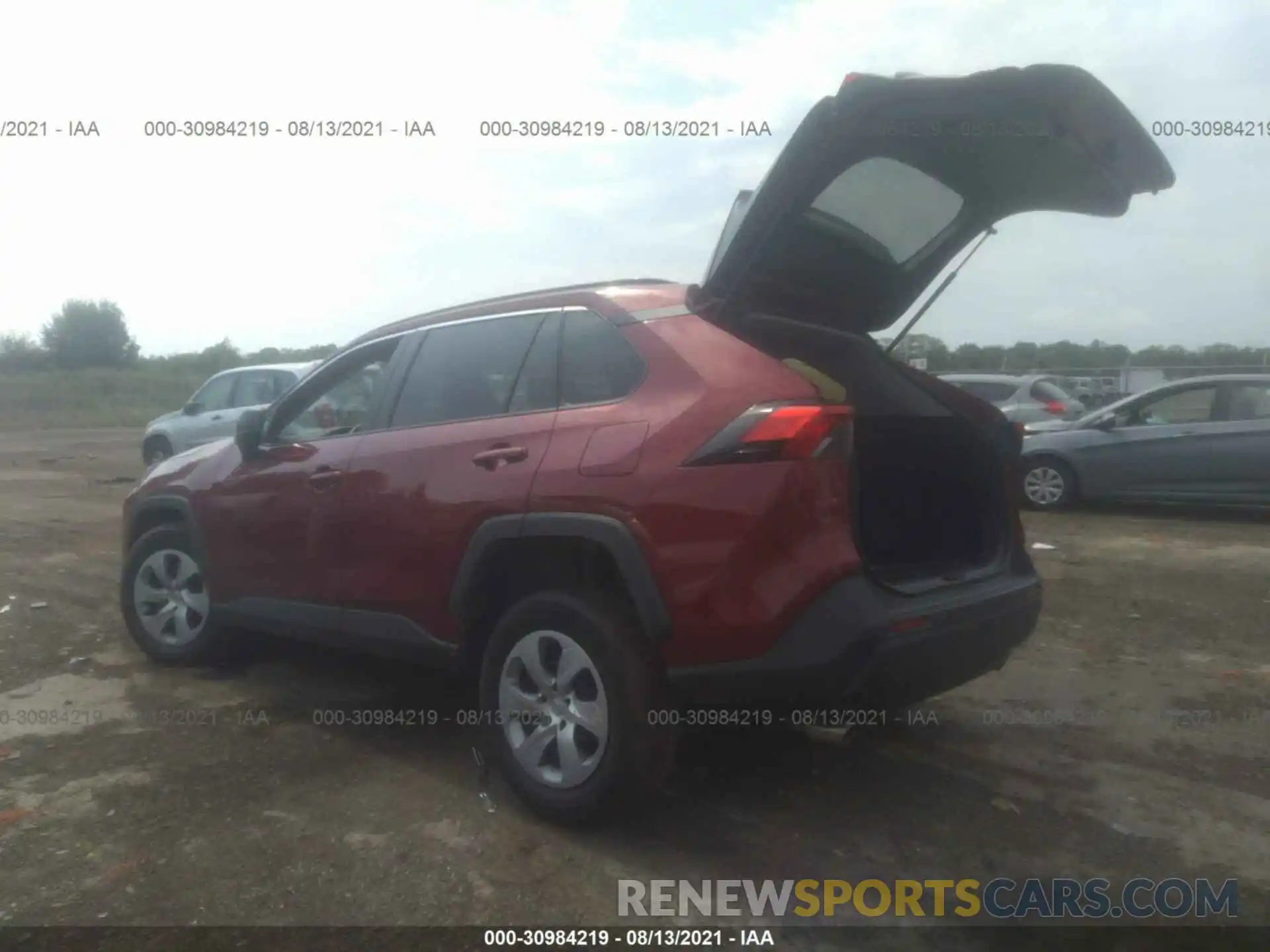 3 Фотография поврежденного автомобиля 2T3H1RFV1KW055210 TOYOTA RAV4 2019