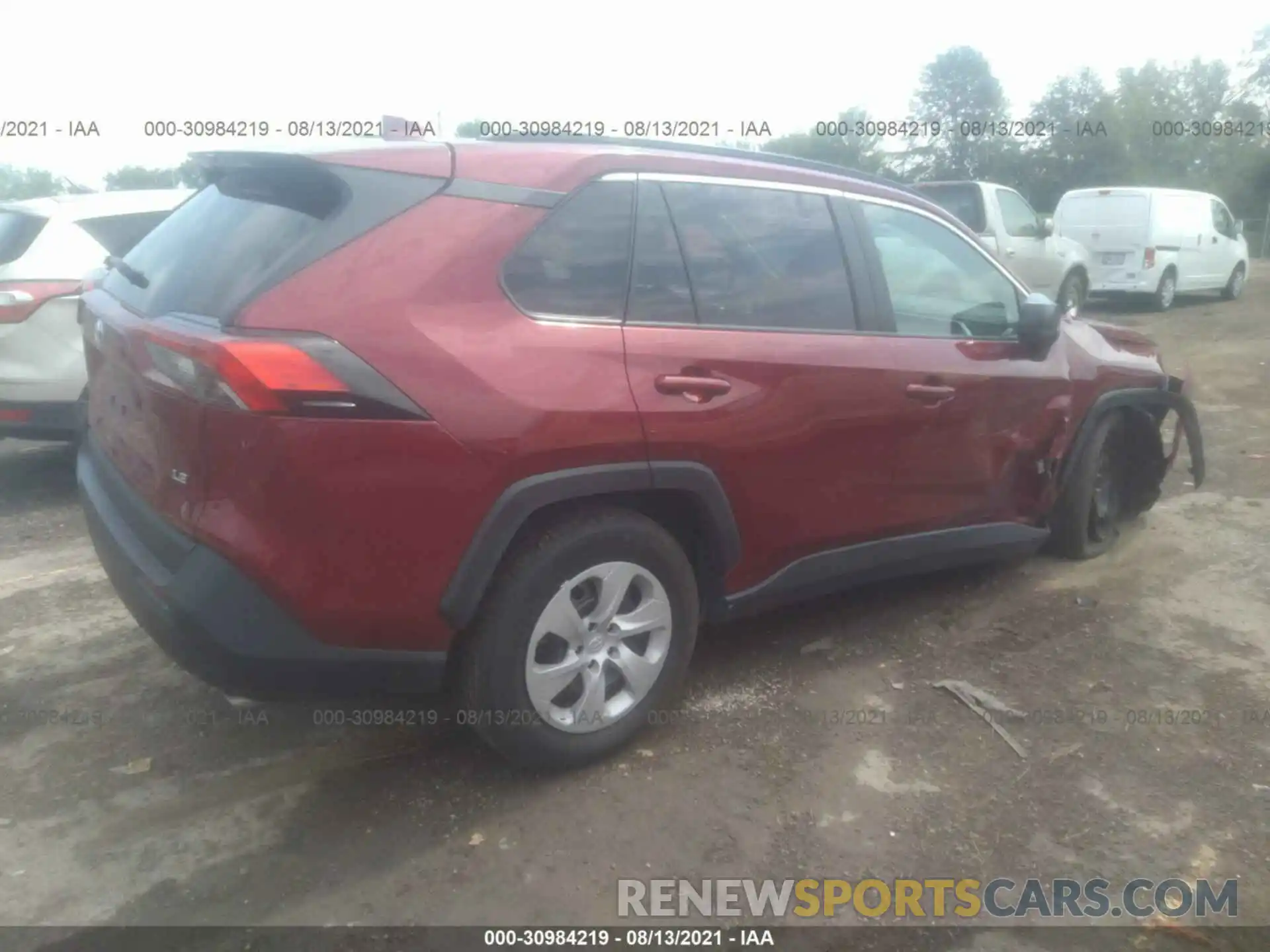 4 Photograph of a damaged car 2T3H1RFV1KW055210 TOYOTA RAV4 2019