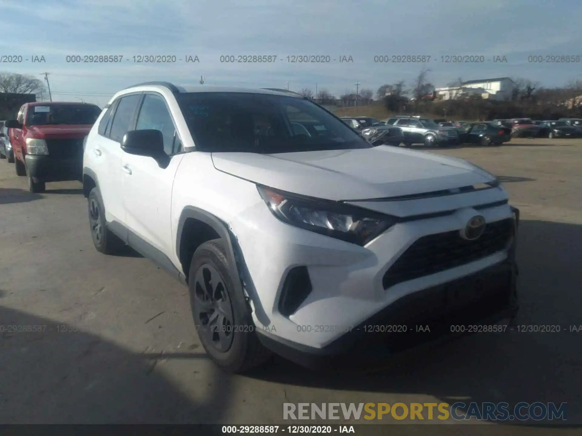 1 Photograph of a damaged car 2T3H1RFV2KC001030 TOYOTA RAV4 2019