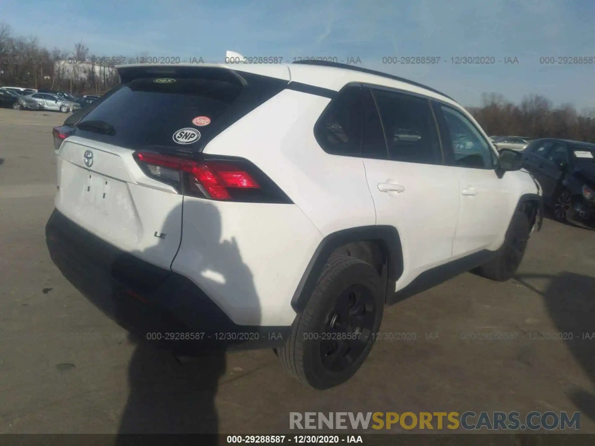 4 Photograph of a damaged car 2T3H1RFV2KC001030 TOYOTA RAV4 2019