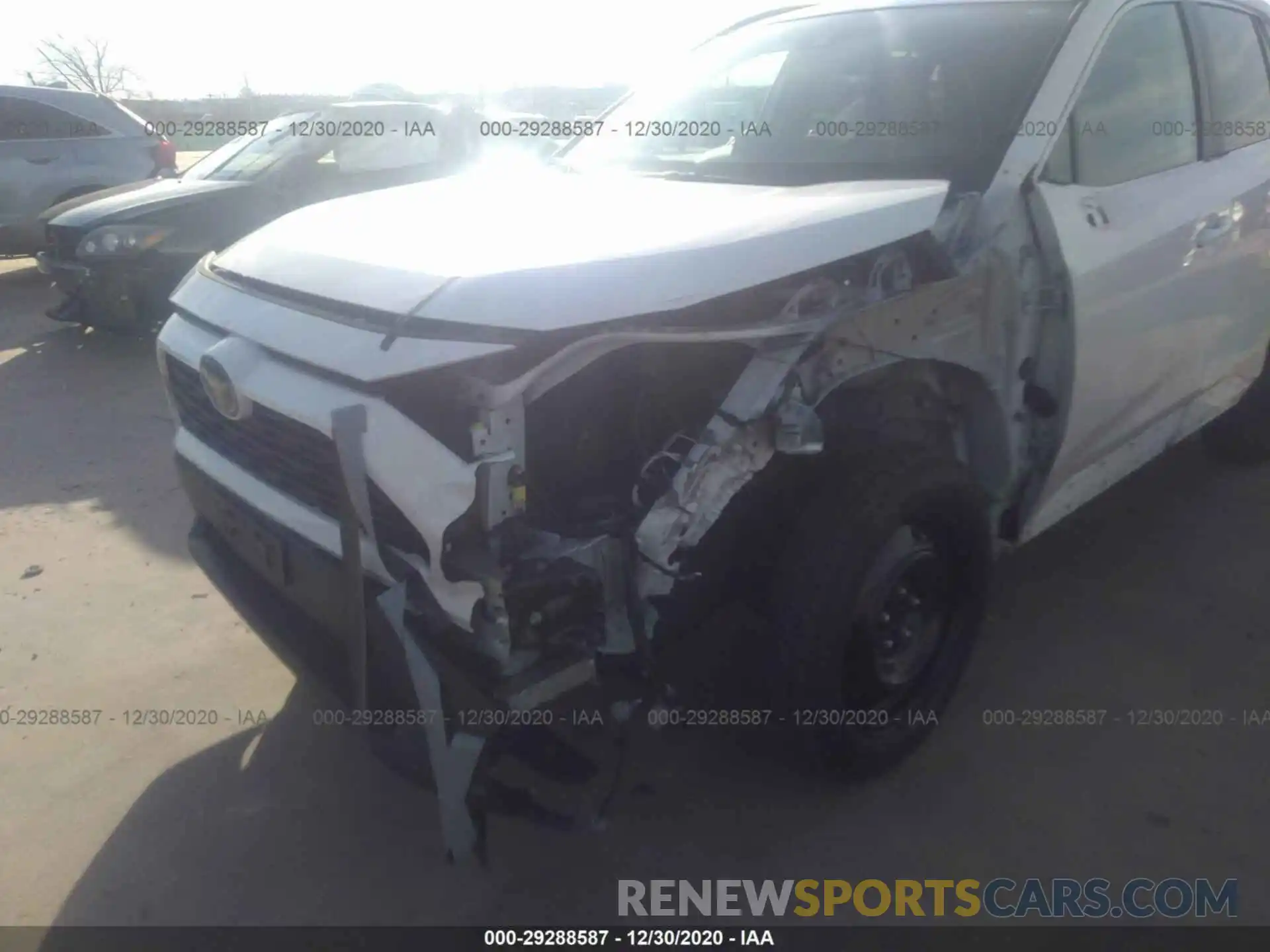 6 Фотография поврежденного автомобиля 2T3H1RFV2KC001030 TOYOTA RAV4 2019