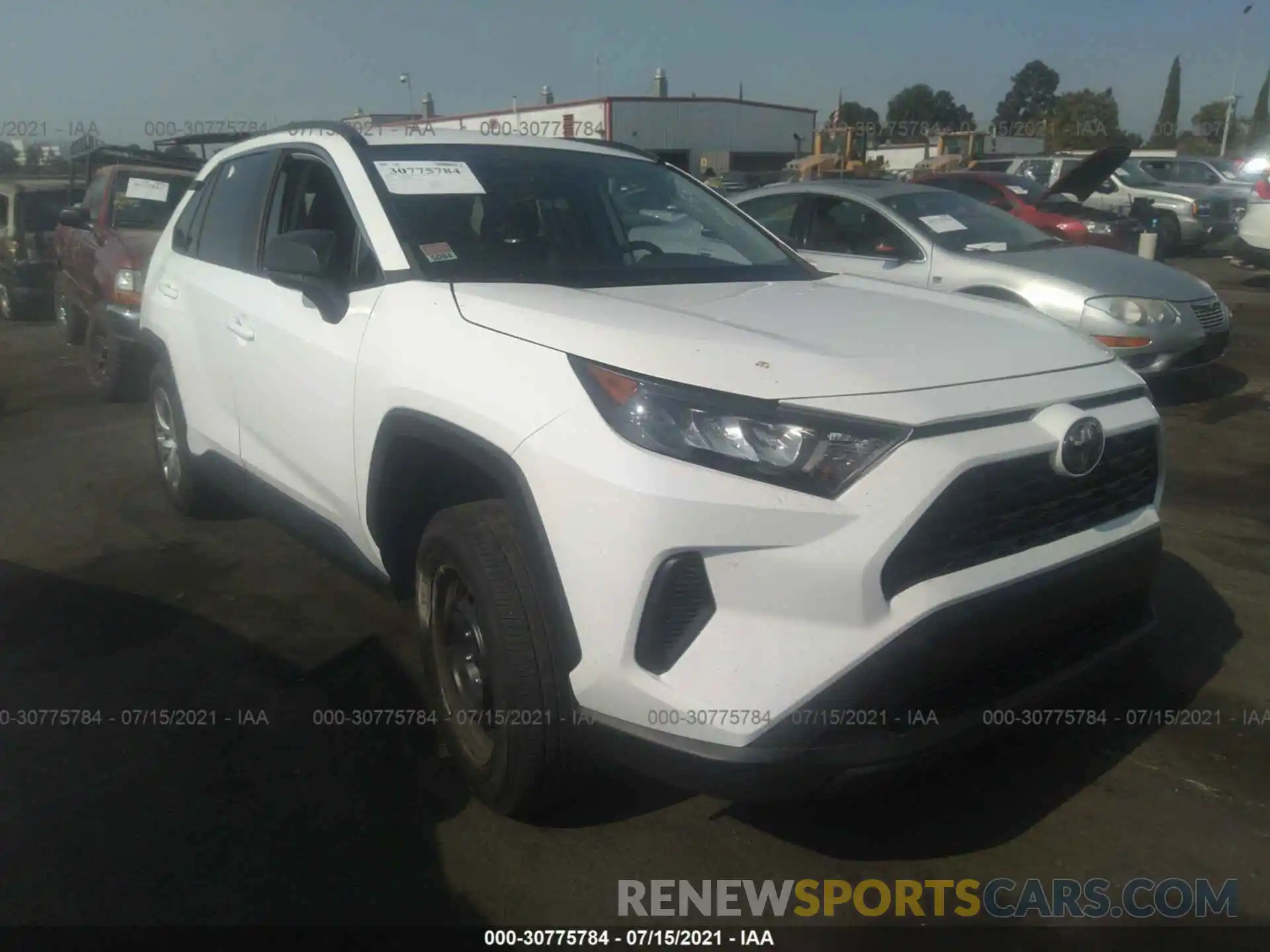 1 Photograph of a damaged car 2T3H1RFV2KC008687 TOYOTA RAV4 2019