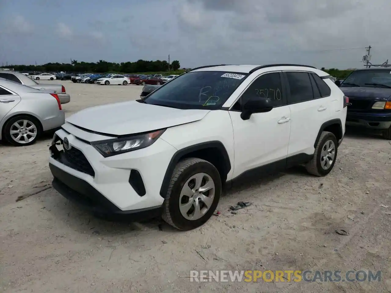 2 Photograph of a damaged car 2T3H1RFV2KC019091 TOYOTA RAV4 2019