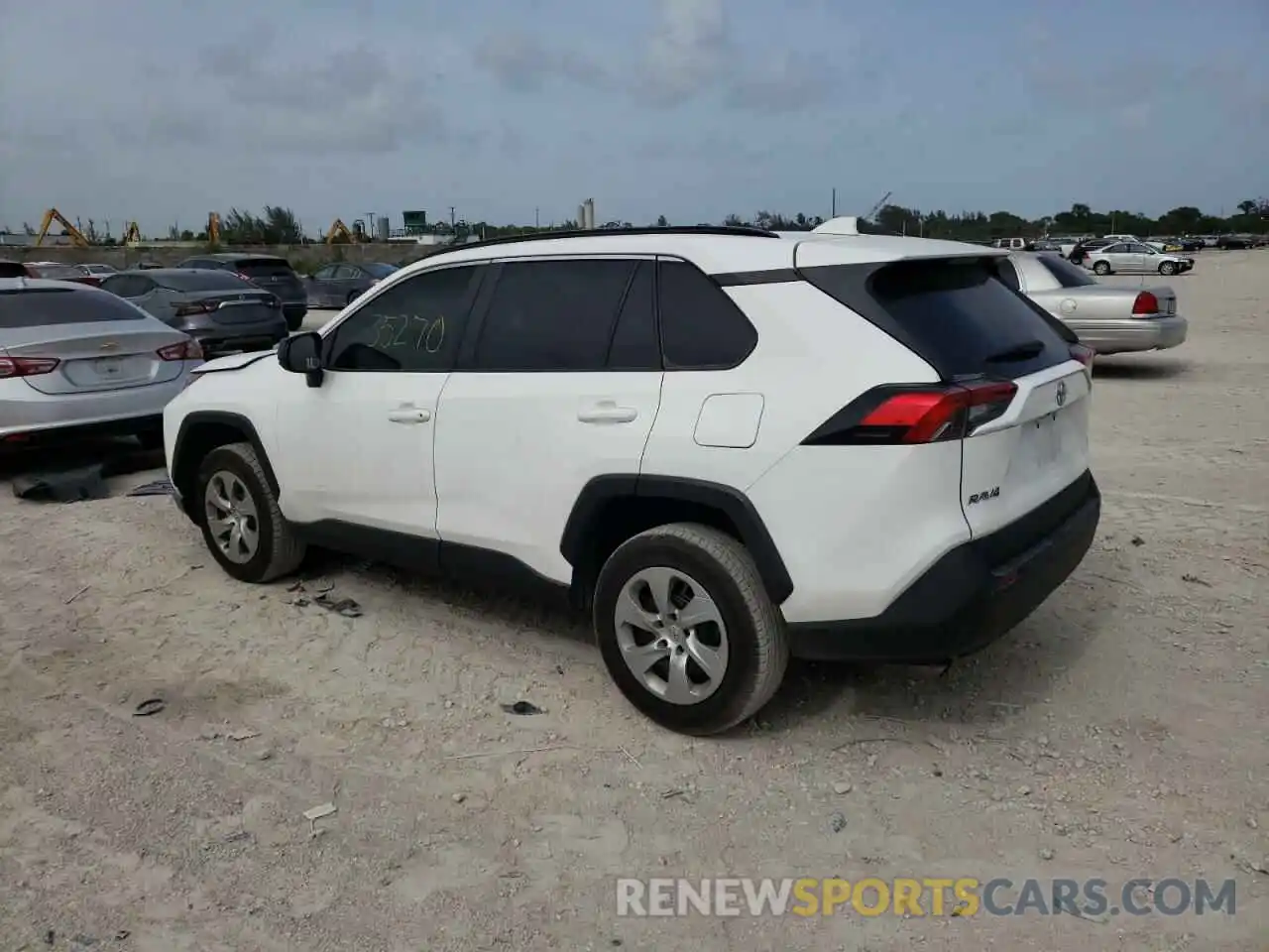 3 Photograph of a damaged car 2T3H1RFV2KC019091 TOYOTA RAV4 2019