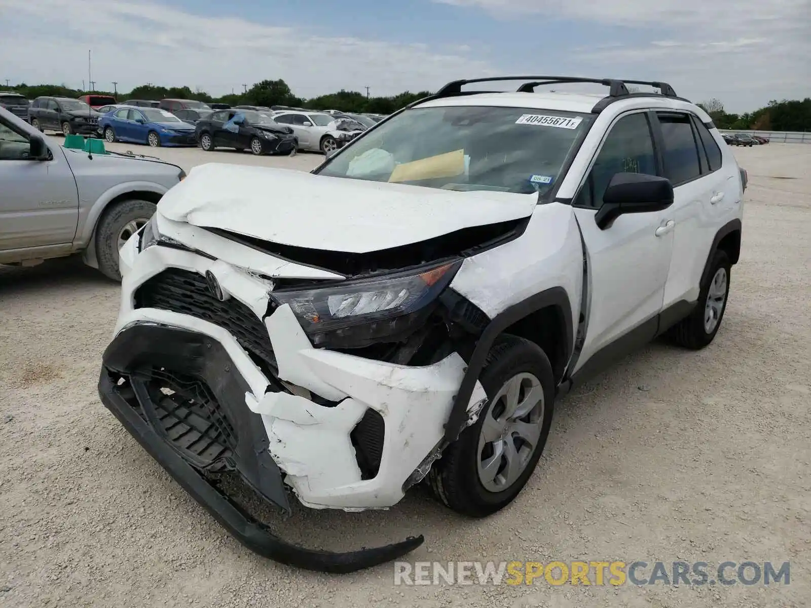 2 Photograph of a damaged car 2T3H1RFV2KC022850 TOYOTA RAV4 2019