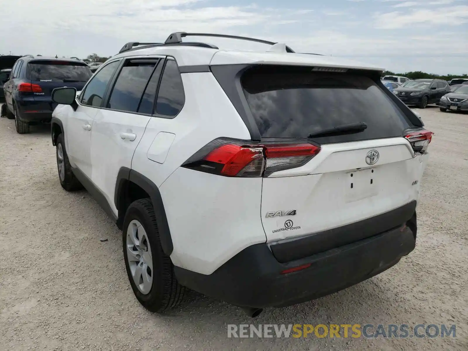 3 Photograph of a damaged car 2T3H1RFV2KC022850 TOYOTA RAV4 2019