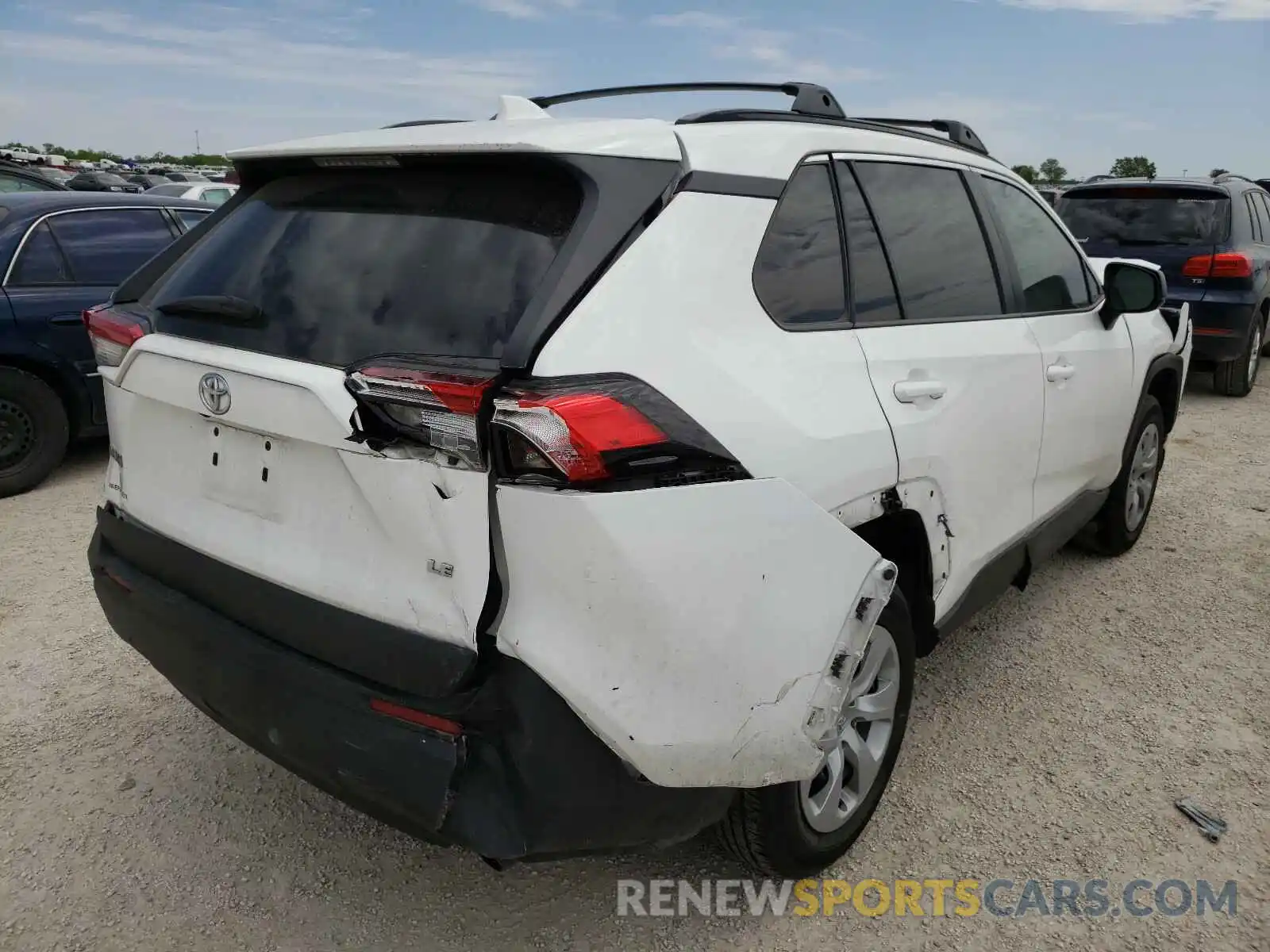 4 Photograph of a damaged car 2T3H1RFV2KC022850 TOYOTA RAV4 2019