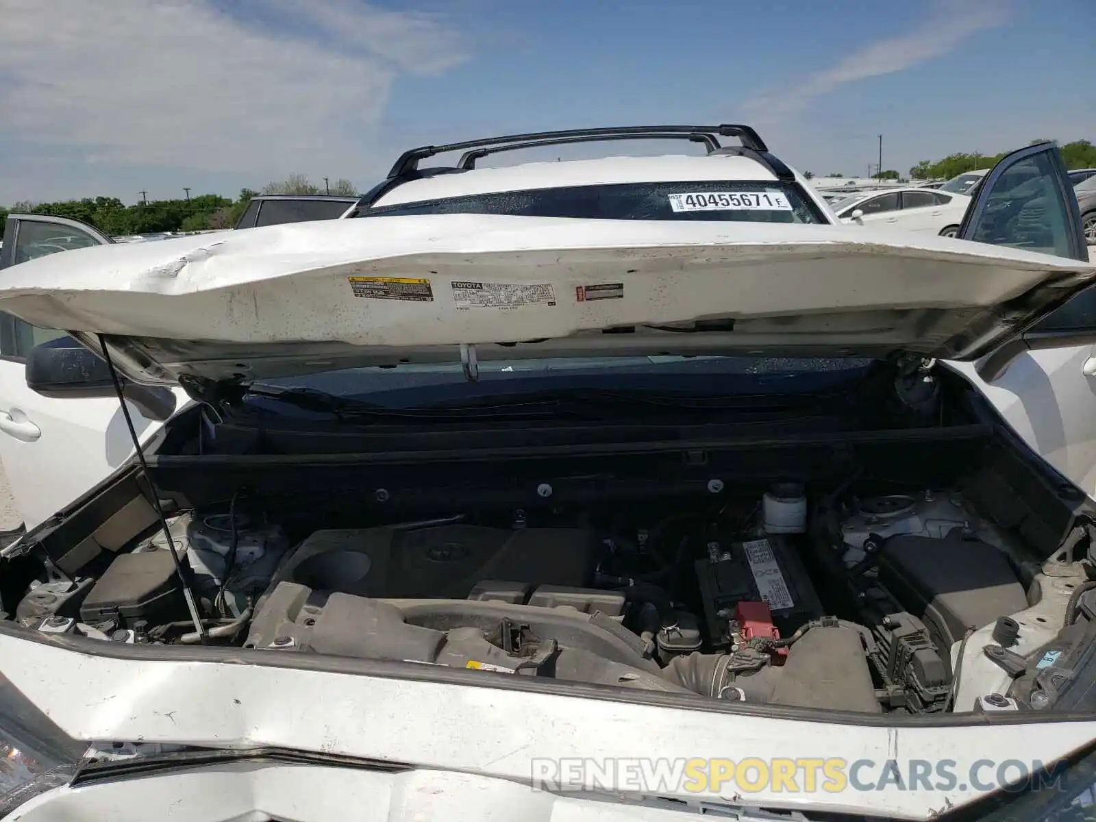 7 Photograph of a damaged car 2T3H1RFV2KC022850 TOYOTA RAV4 2019