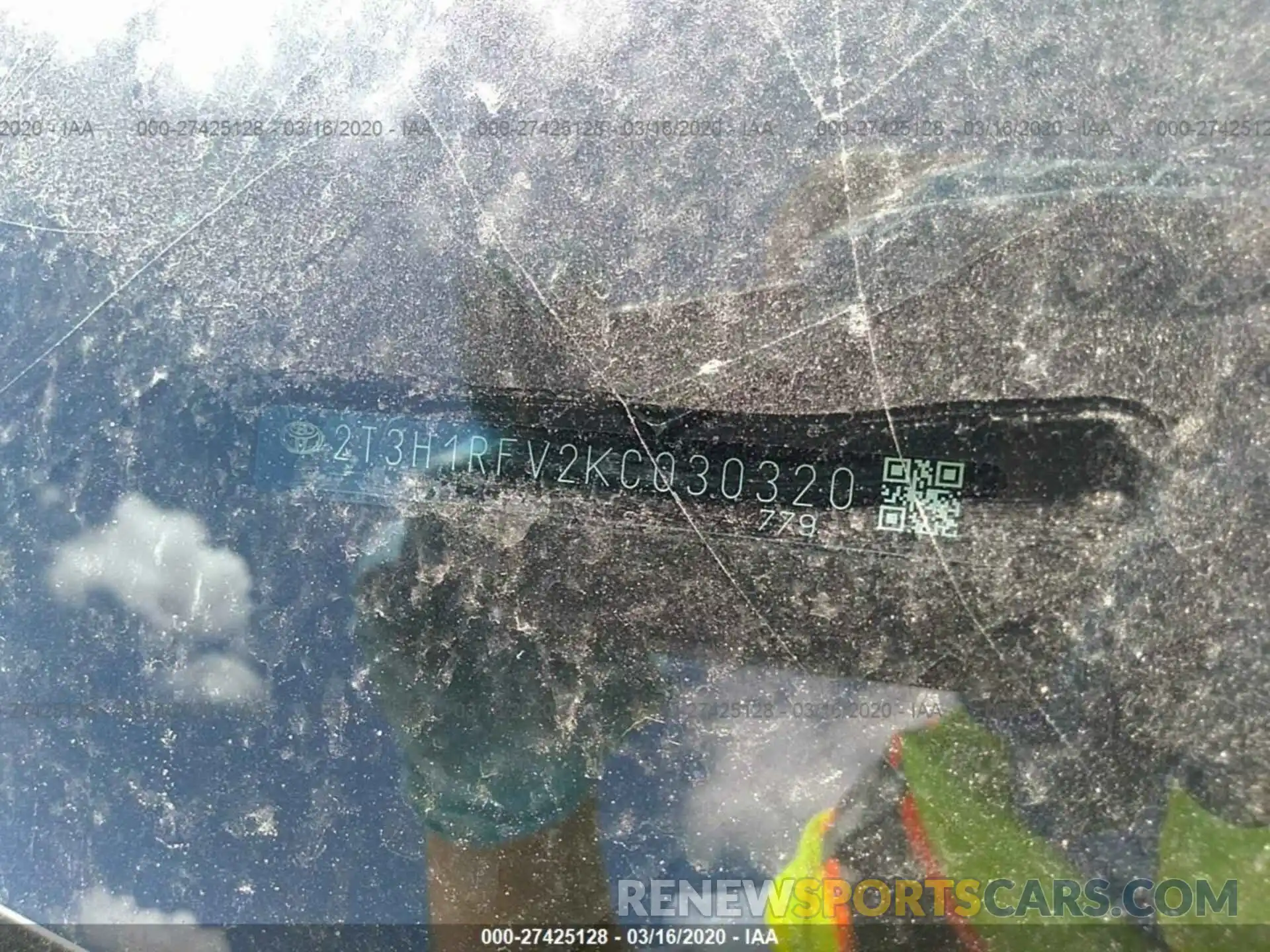 9 Photograph of a damaged car 2T3H1RFV2KC030320 TOYOTA RAV4 2019