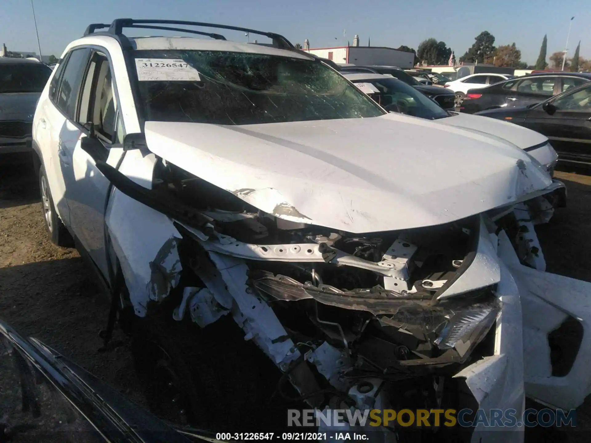 1 Photograph of a damaged car 2T3H1RFV2KW001673 TOYOTA RAV4 2019