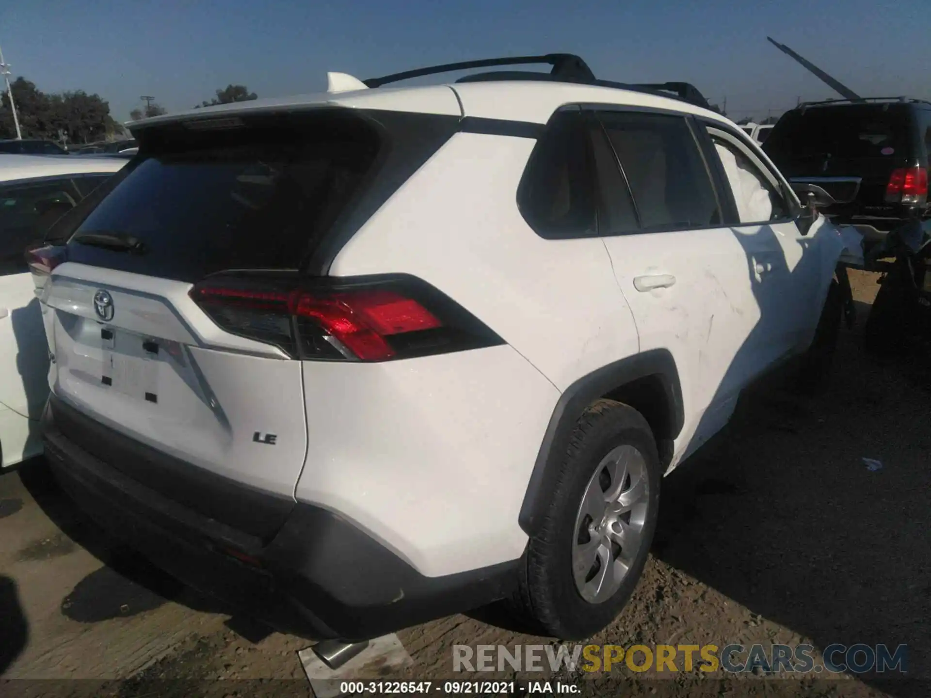 4 Фотография поврежденного автомобиля 2T3H1RFV2KW001673 TOYOTA RAV4 2019