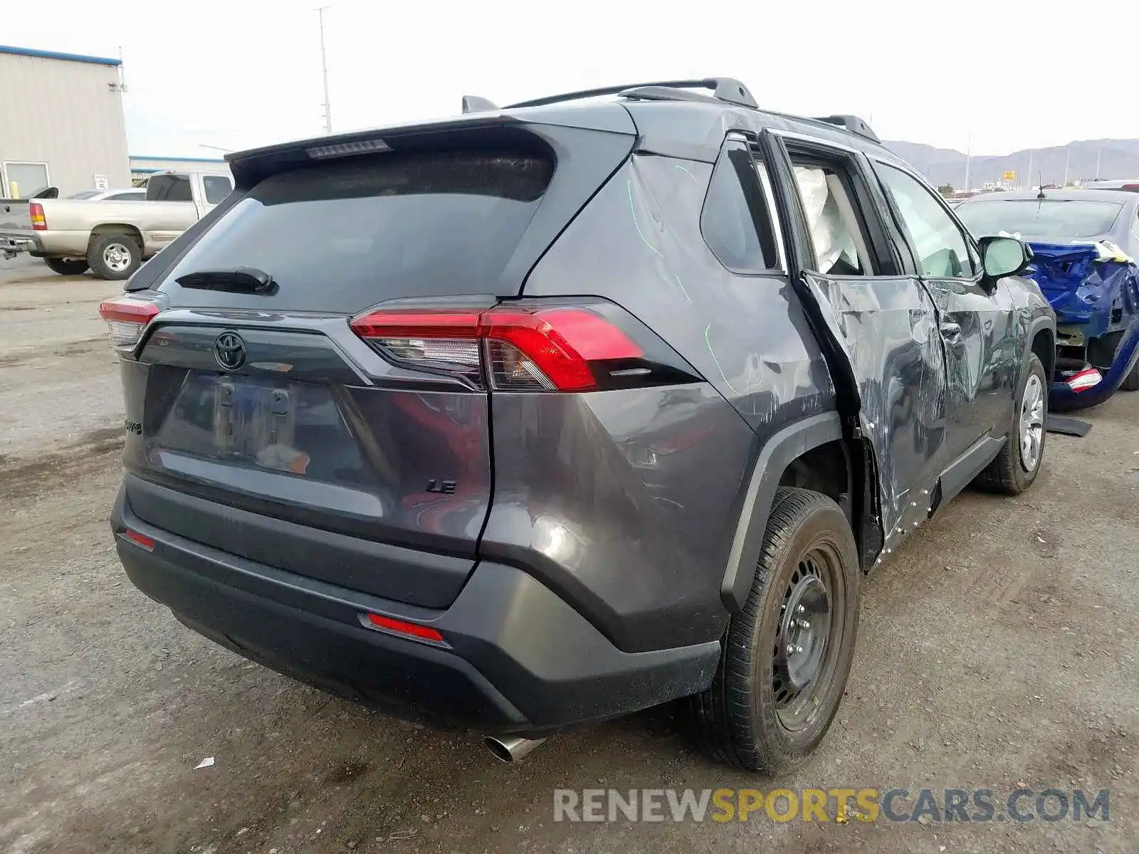 4 Фотография поврежденного автомобиля 2T3H1RFV2KW002466 TOYOTA RAV4 2019