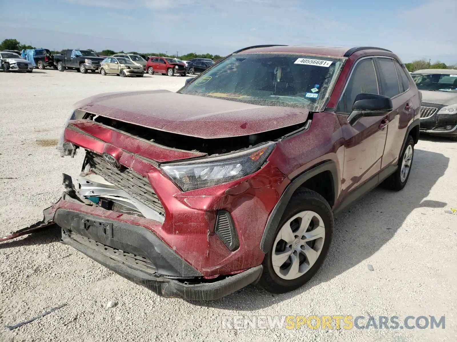 2 Photograph of a damaged car 2T3H1RFV2KW002807 TOYOTA RAV4 2019