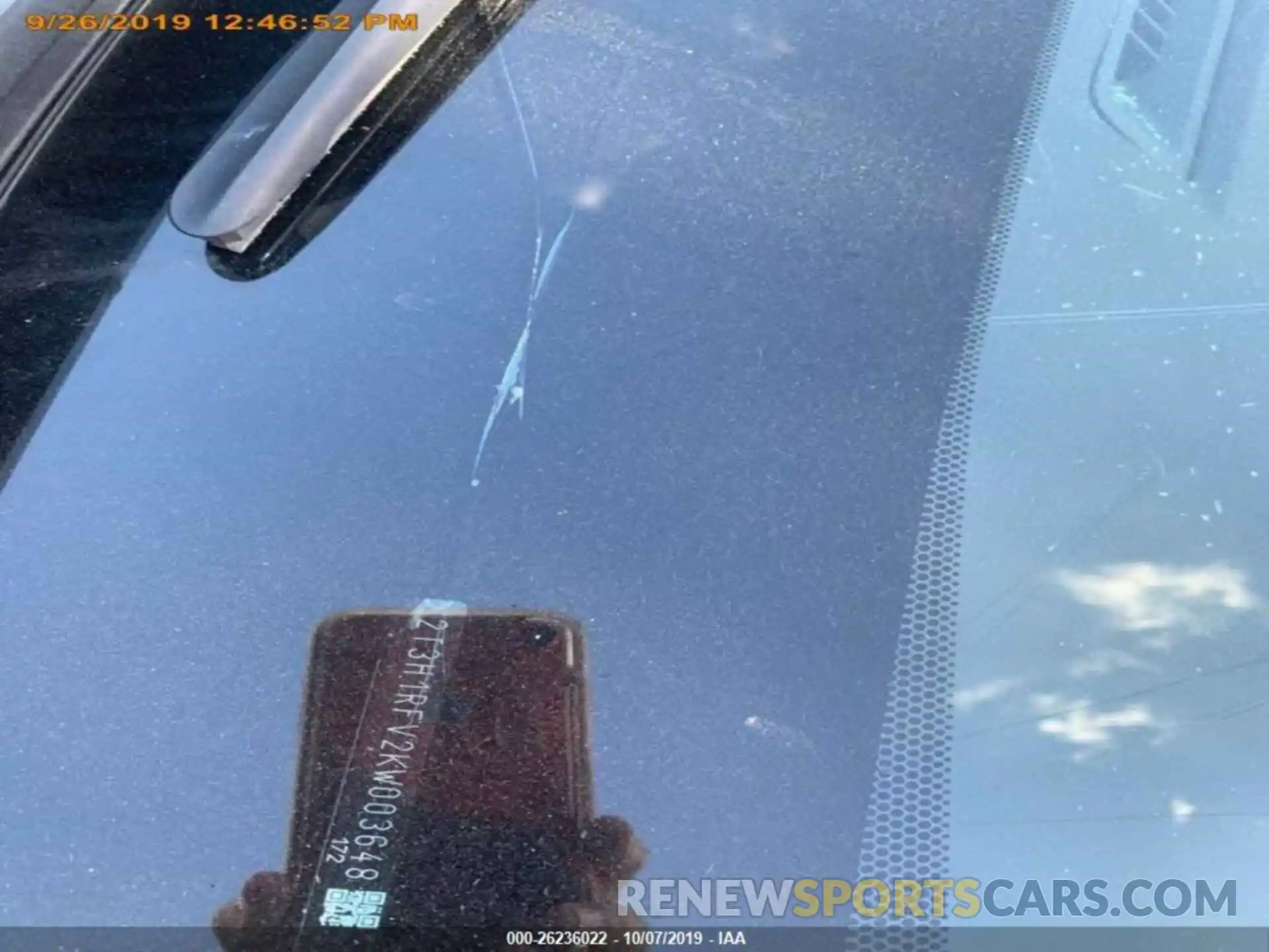 14 Photograph of a damaged car 2T3H1RFV2KW003648 TOYOTA RAV4 2019