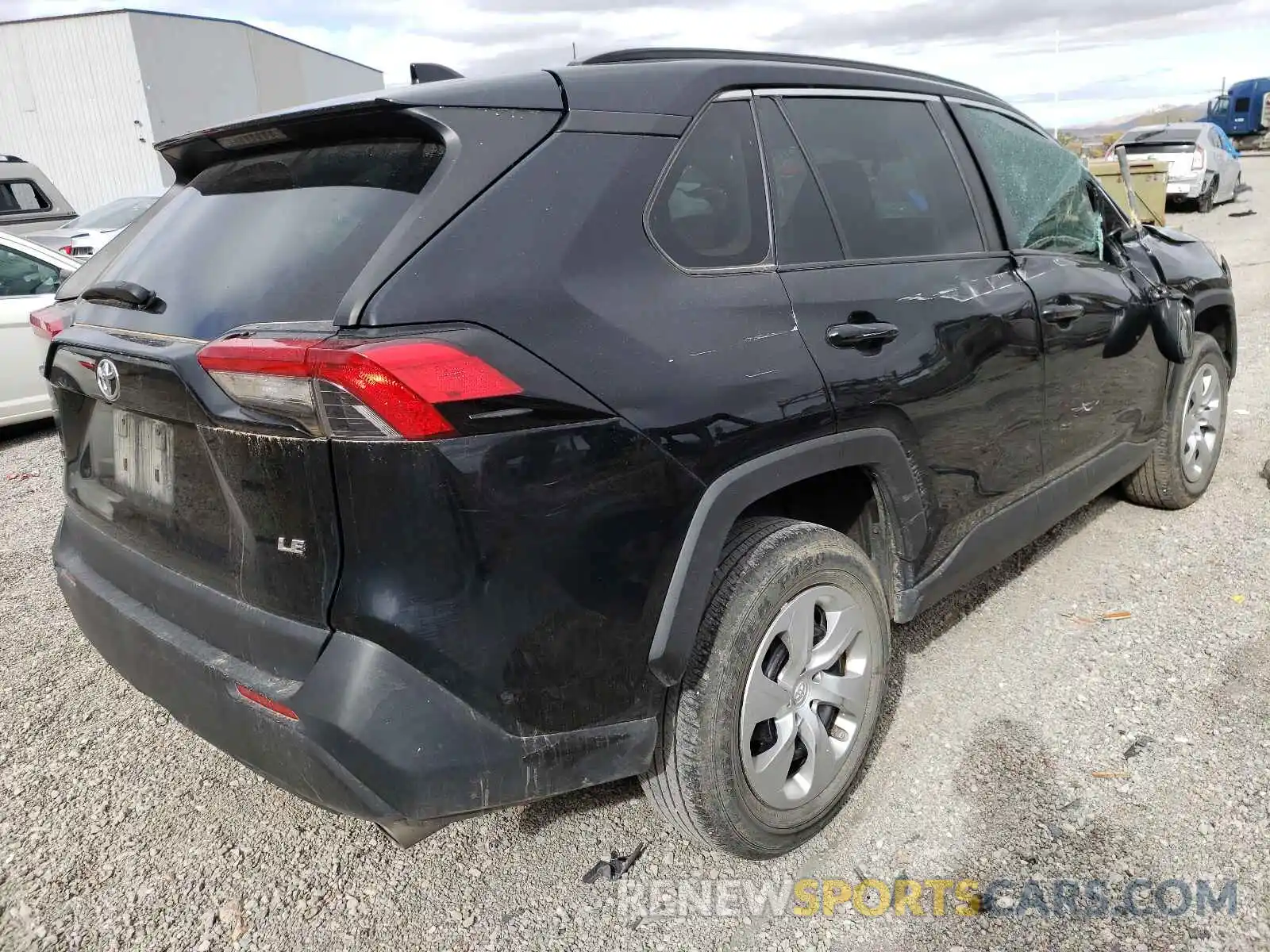 4 Photograph of a damaged car 2T3H1RFV2KW006078 TOYOTA RAV4 2019