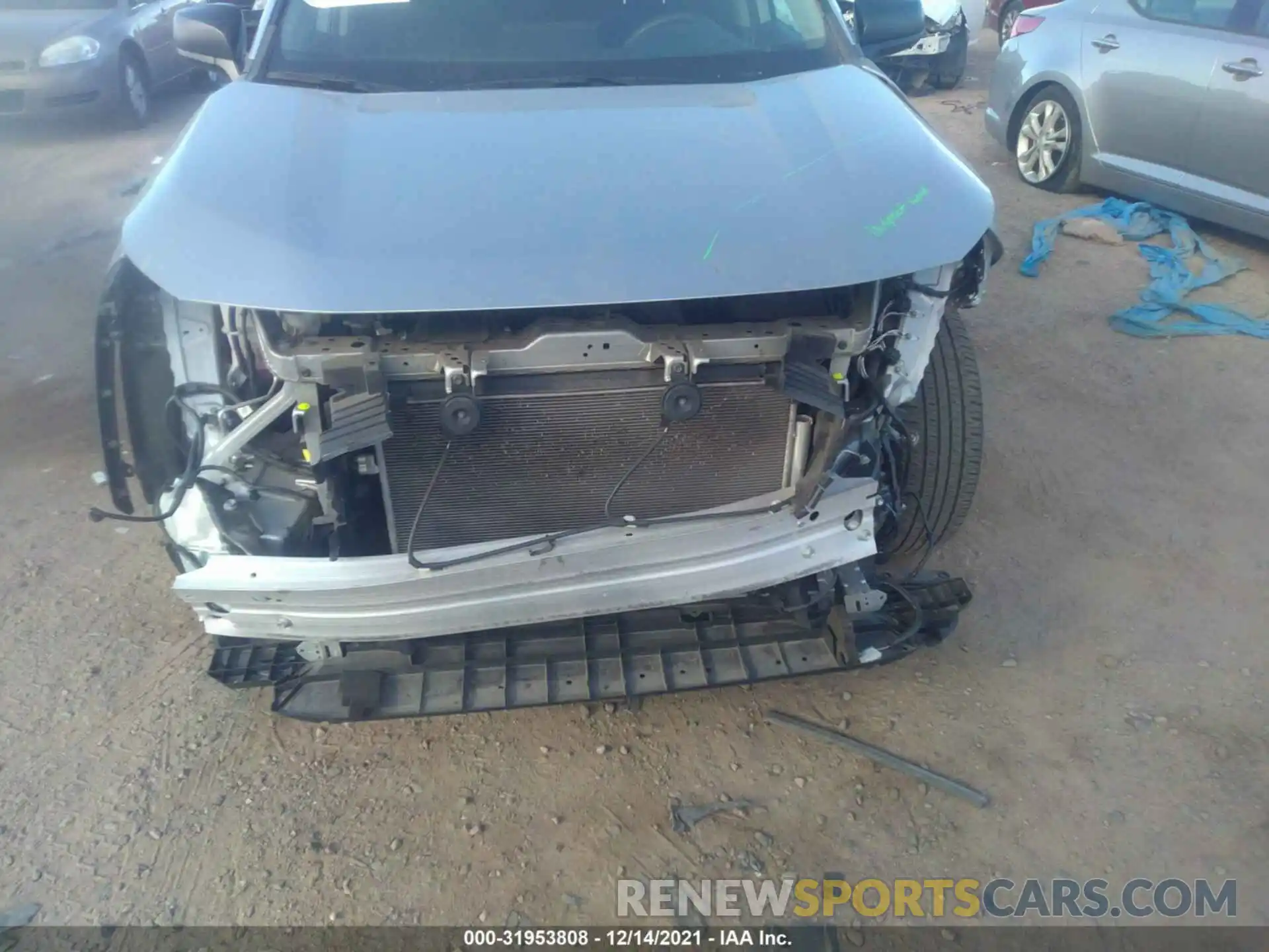 6 Photograph of a damaged car 2T3H1RFV2KW011037 TOYOTA RAV4 2019