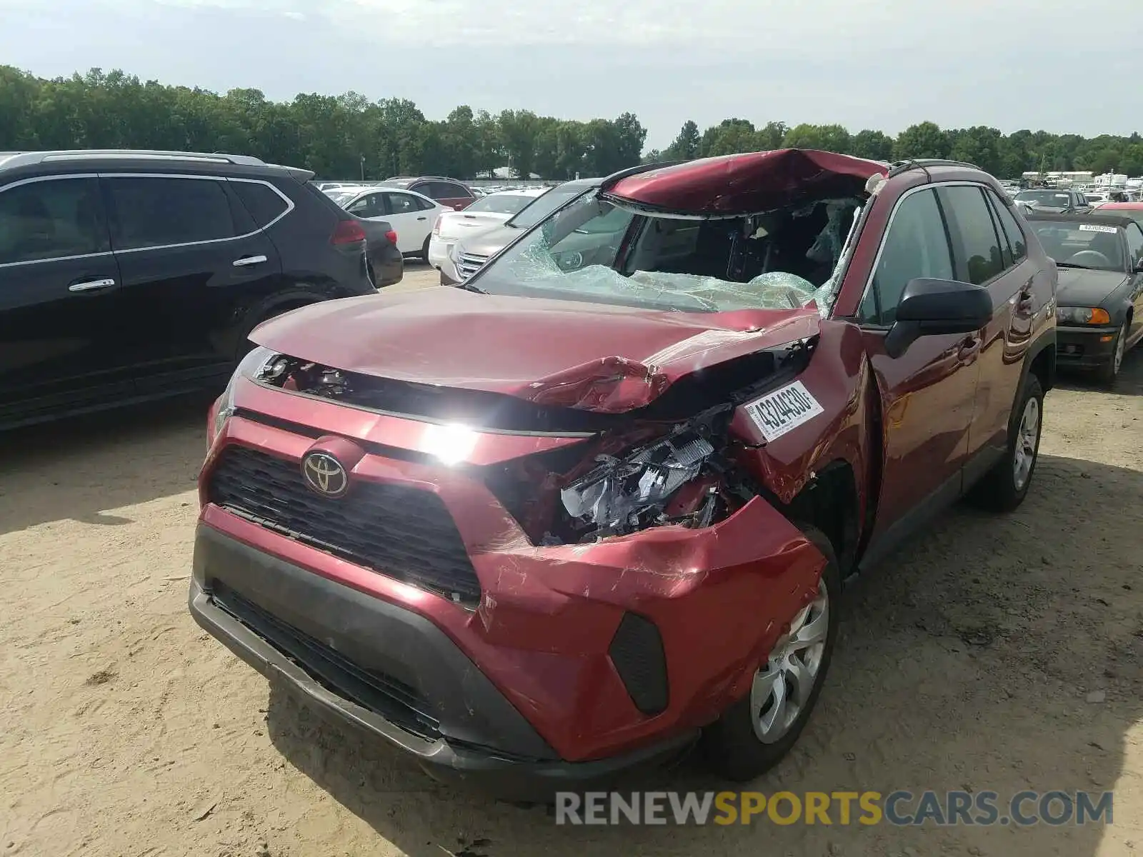 2 Photograph of a damaged car 2T3H1RFV2KW013886 TOYOTA RAV4 2019