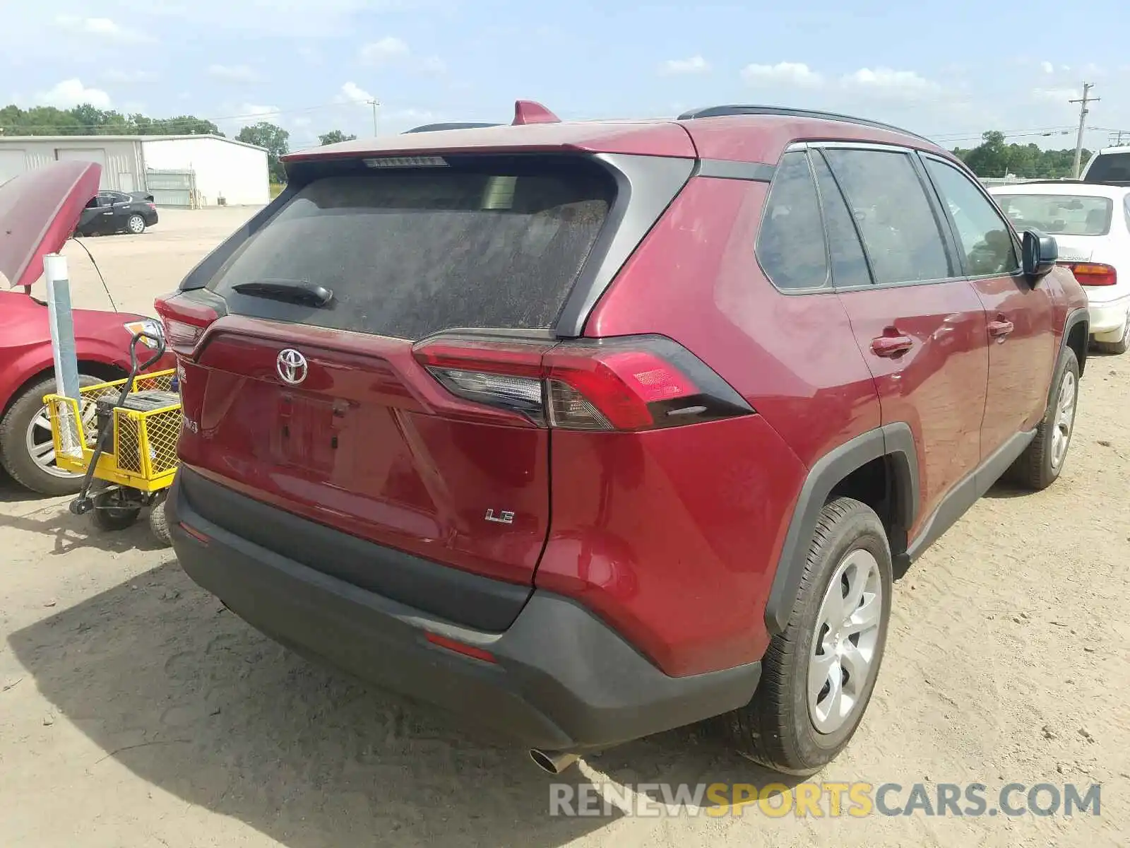 4 Photograph of a damaged car 2T3H1RFV2KW013886 TOYOTA RAV4 2019