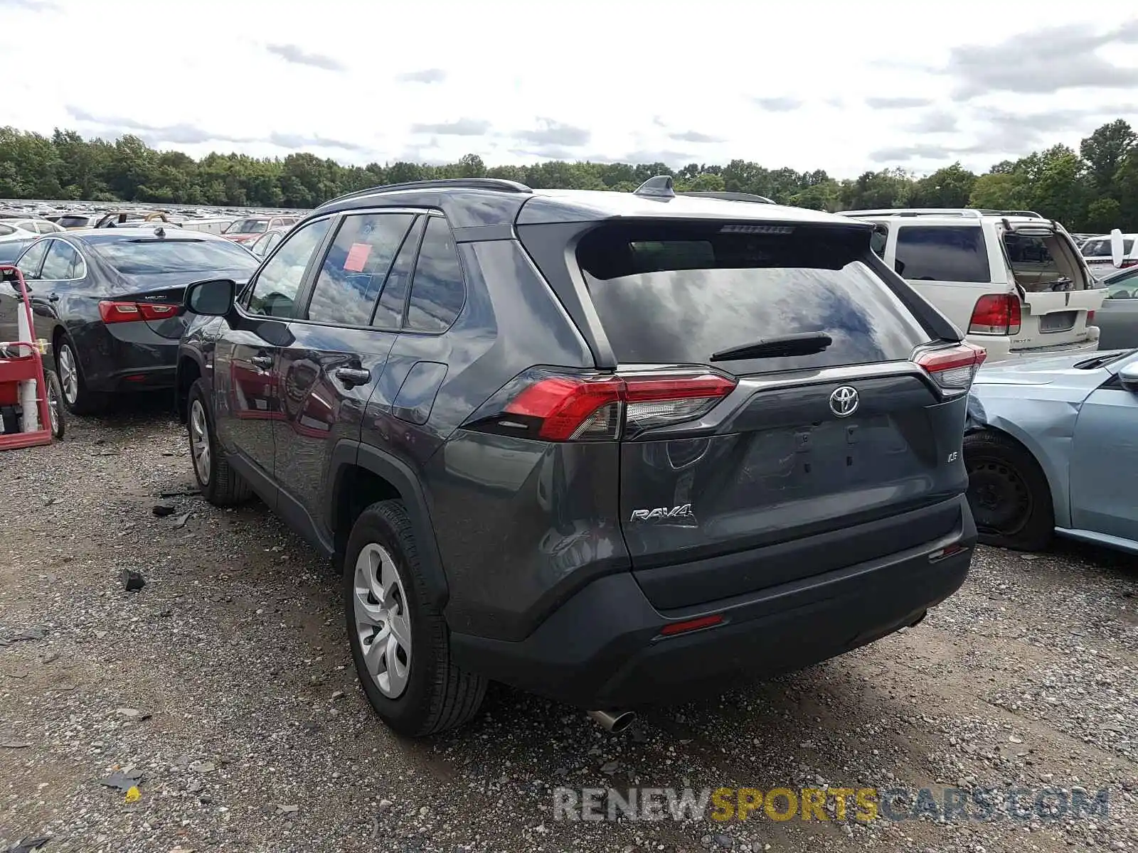 3 Фотография поврежденного автомобиля 2T3H1RFV2KW019512 TOYOTA RAV4 2019