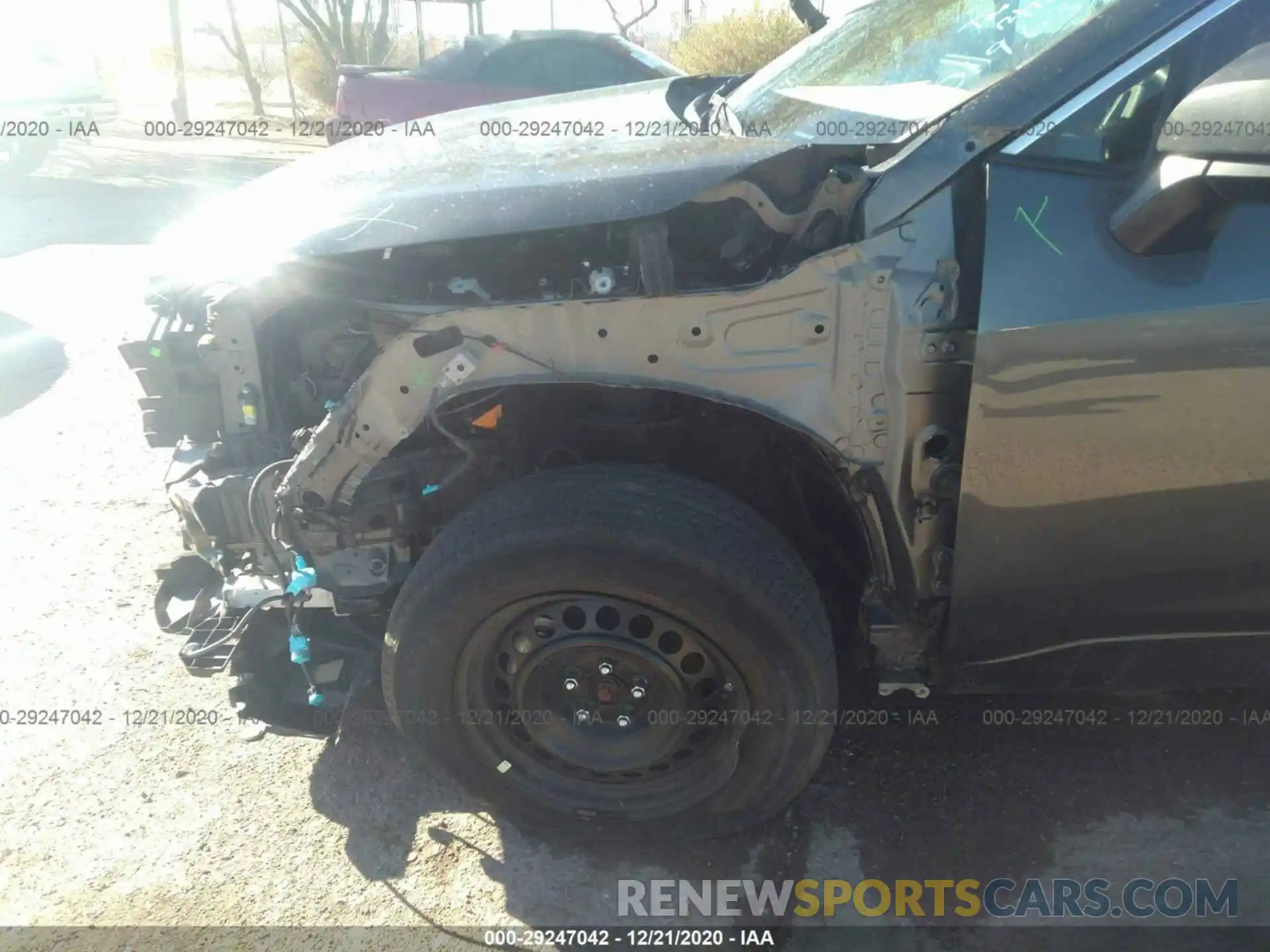 6 Photograph of a damaged car 2T3H1RFV2KW019638 TOYOTA RAV4 2019