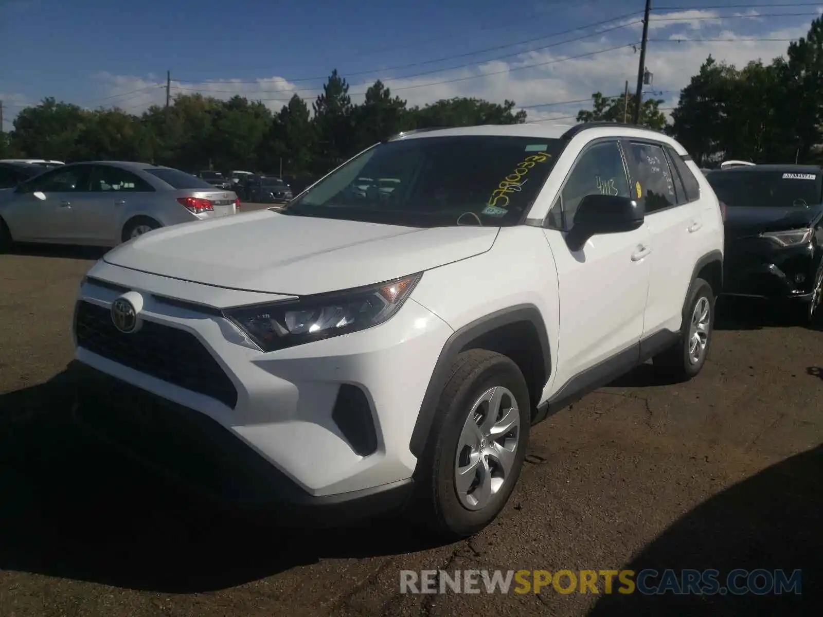 2 Photograph of a damaged car 2T3H1RFV2KW019798 TOYOTA RAV4 2019